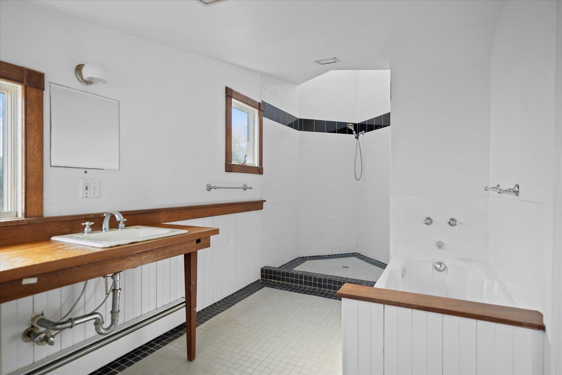 Single Family Shore  Suffolk County, NY 11713, MLS-846838-17