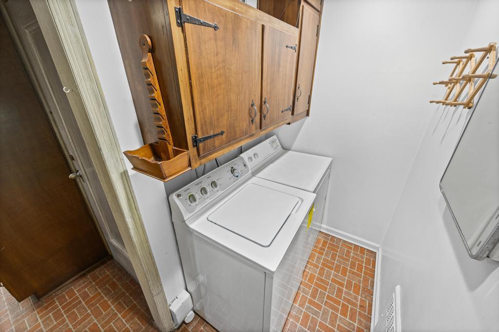 Single Family Willow  Nassau County, NY 11598, MLS-846863-24