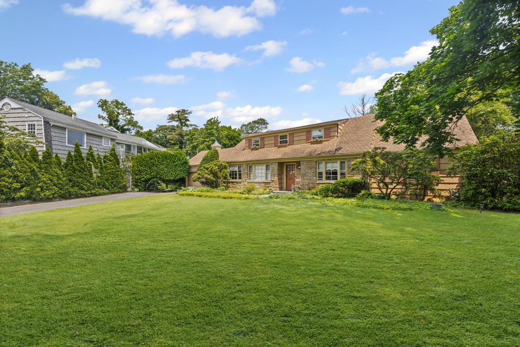 Single Family Willow  Nassau County, NY 11598, MLS-846863-3