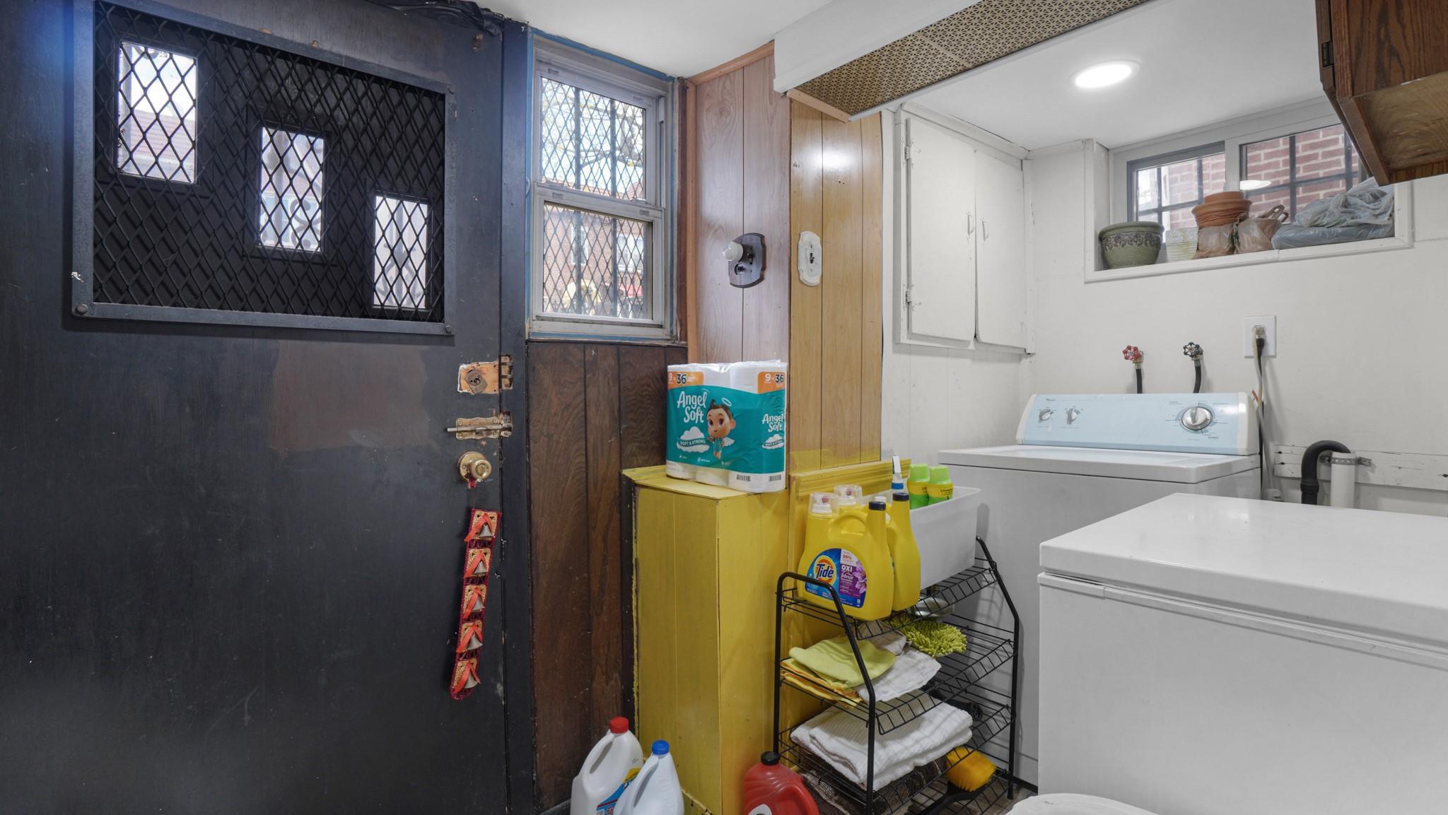 Single Family 84th  Queens, NY 11370, MLS-846891-21