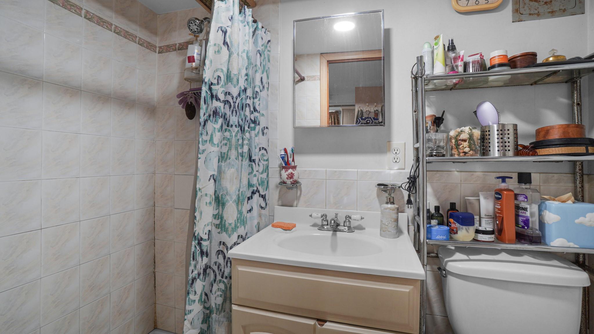 Single Family 84th  Queens, NY 11370, MLS-846891-23