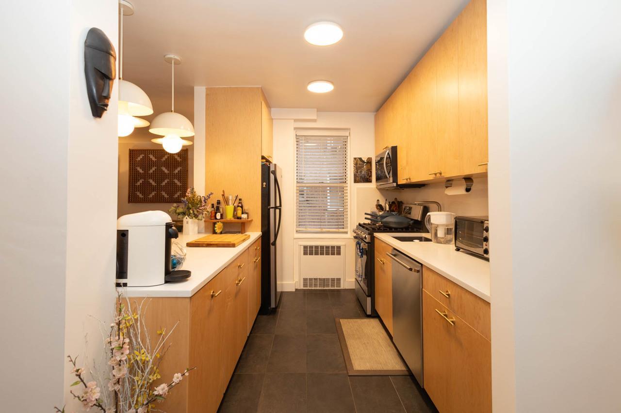 Coop Dahill  Brooklyn, NY 11218, MLS-846898-9