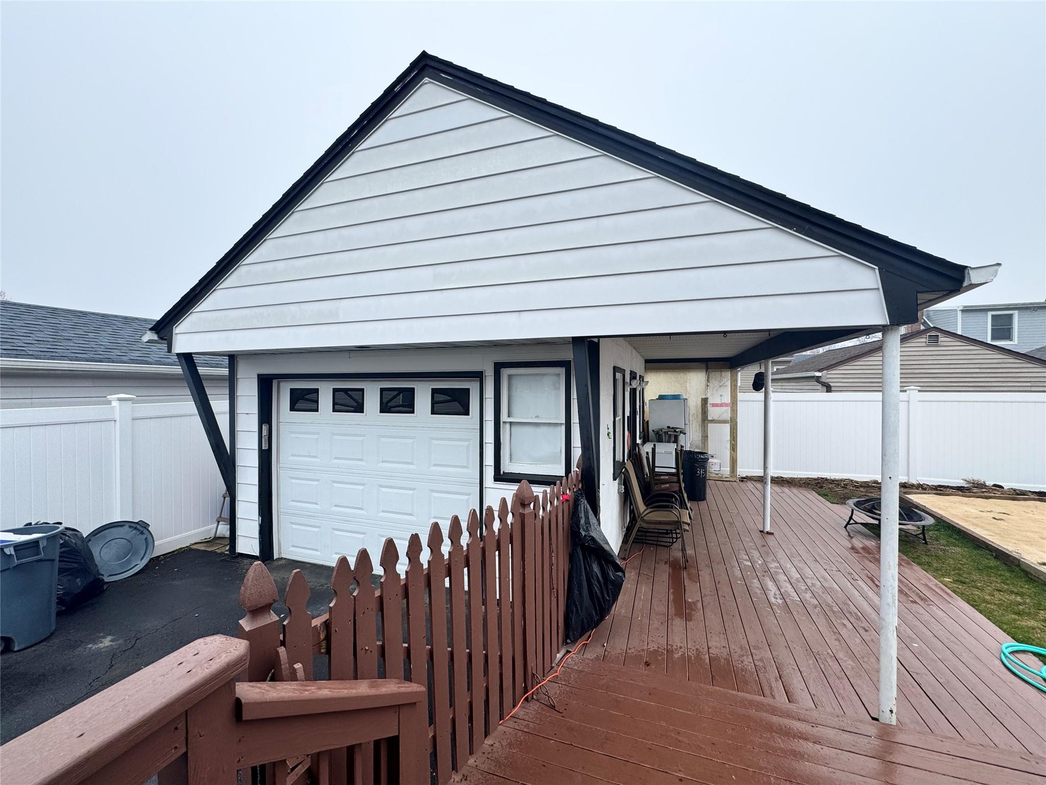 Single Family Cedar  Suffolk County, NY 11726, MLS-846918-15
