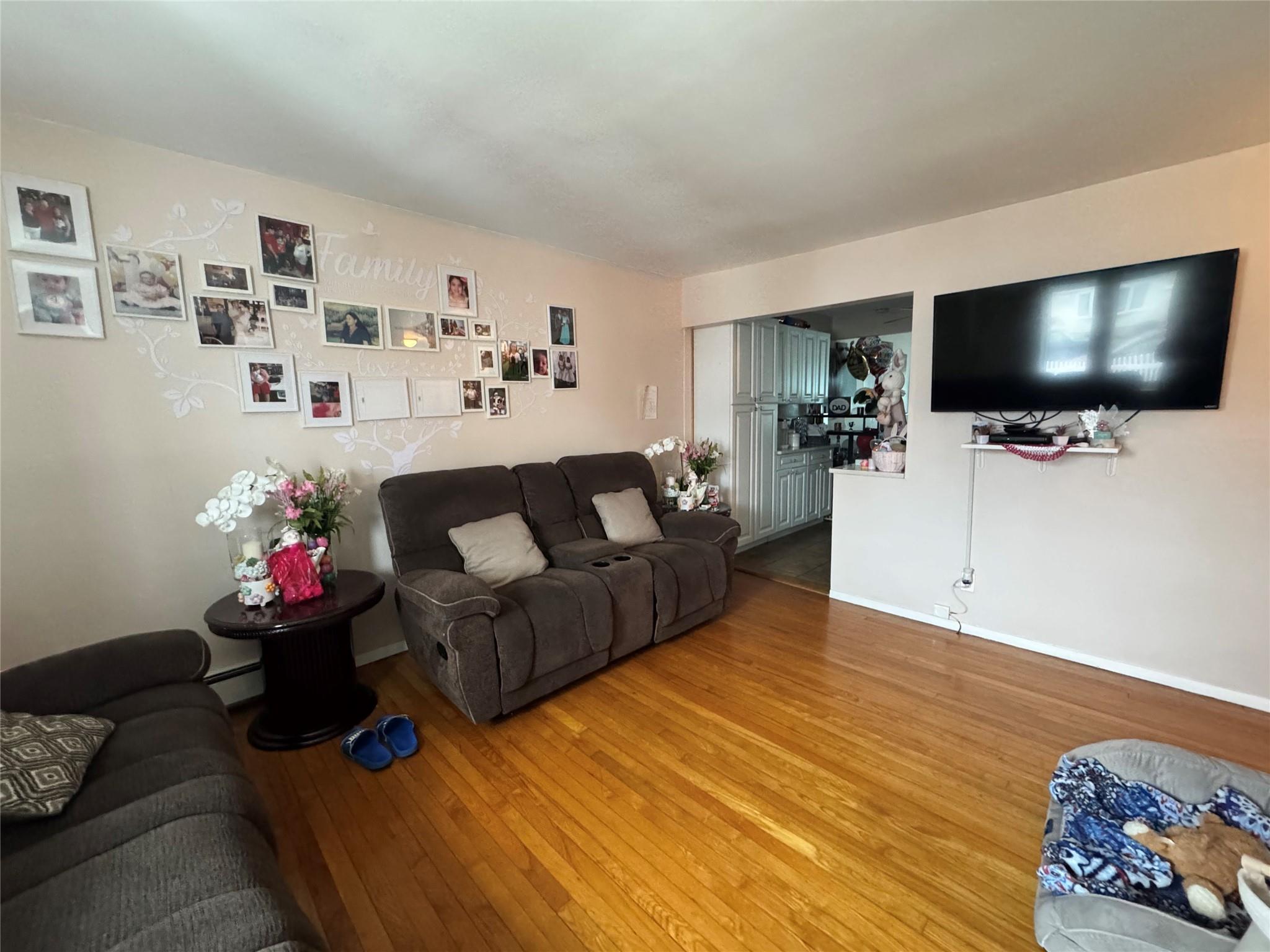 Single Family Cedar  Suffolk County, NY 11726, MLS-846918-4