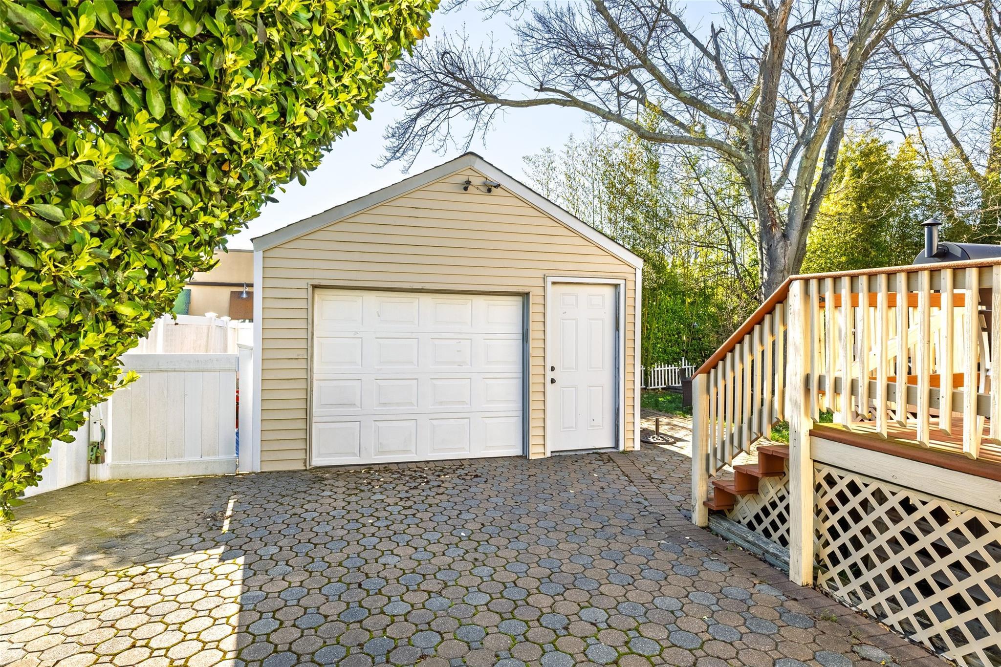 Single Family Ocean  Nassau County, NY 11710, MLS-846961-31