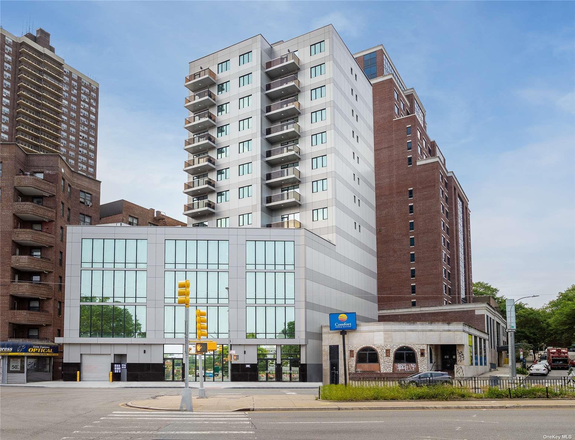 Condo in New York - Queens  Queens, NY 11415