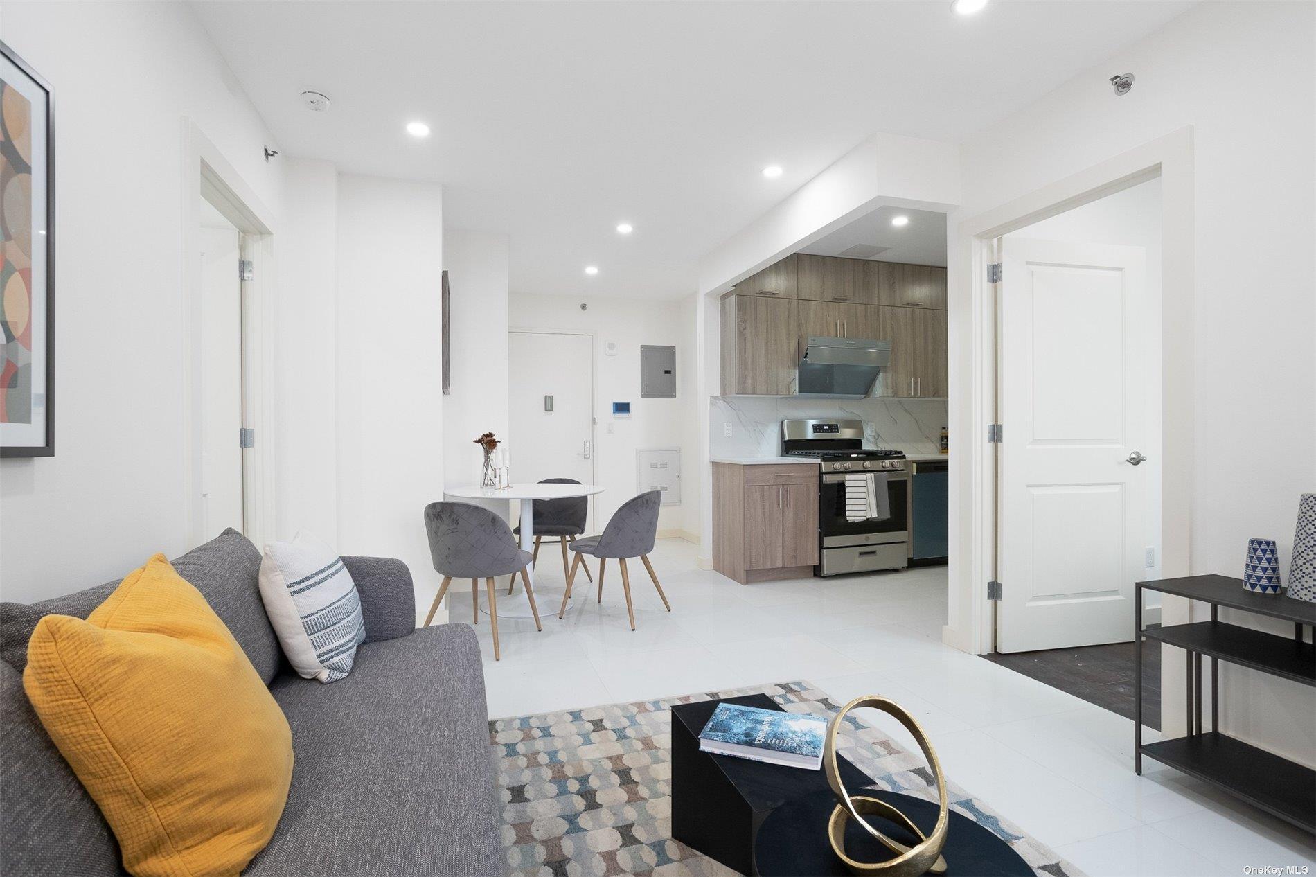 Condo Queens  Queens, NY 11415, MLS-846962-9