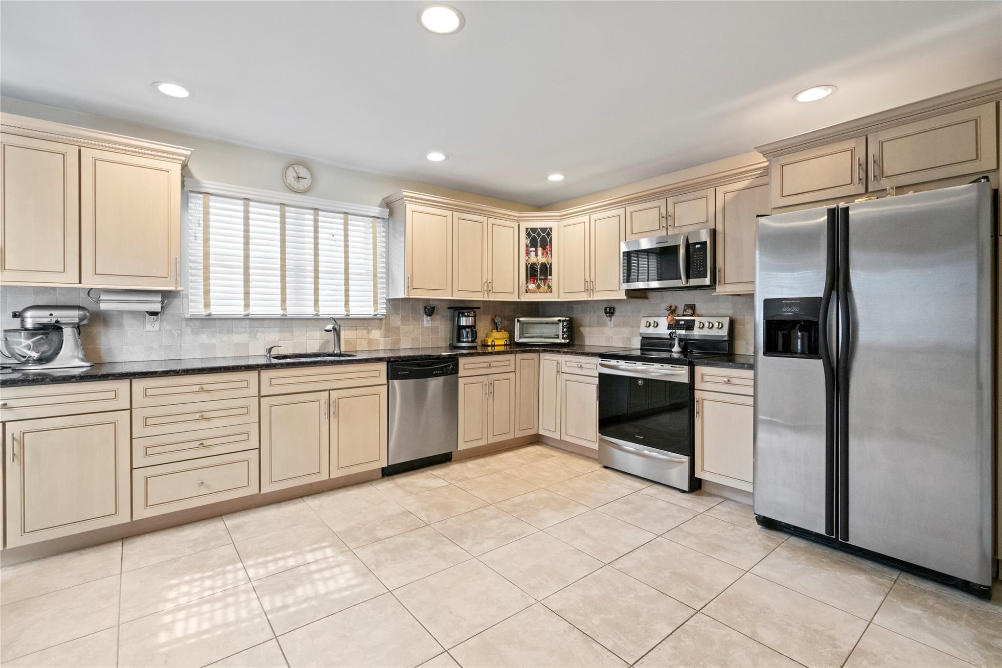 Single Family Herman  Nassau County, NY 11010, MLS-846995-10