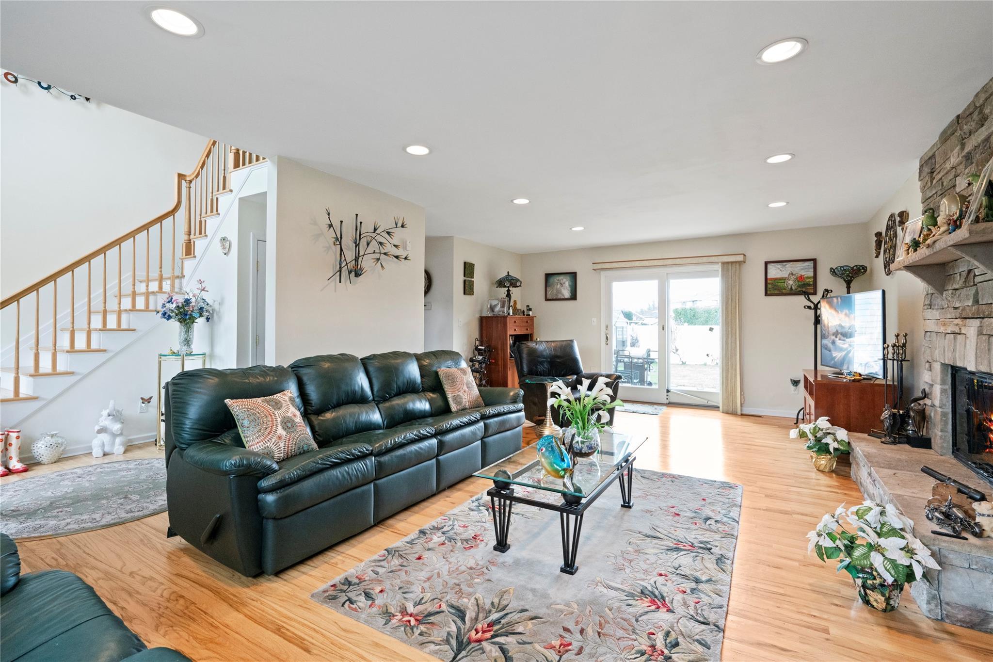 Single Family Herman  Nassau County, NY 11010, MLS-846995-3