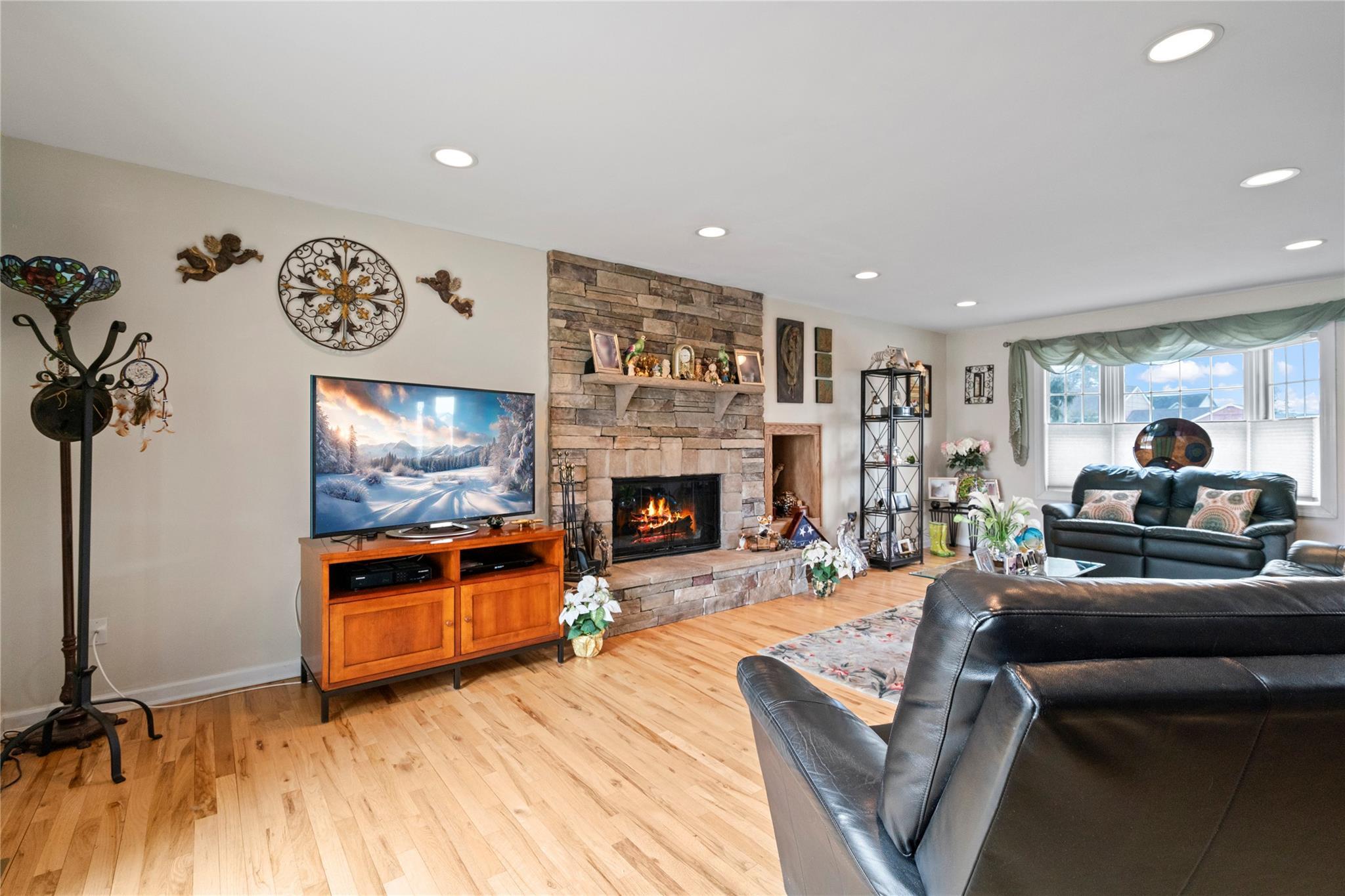 Single Family Herman  Nassau County, NY 11010, MLS-846995-4