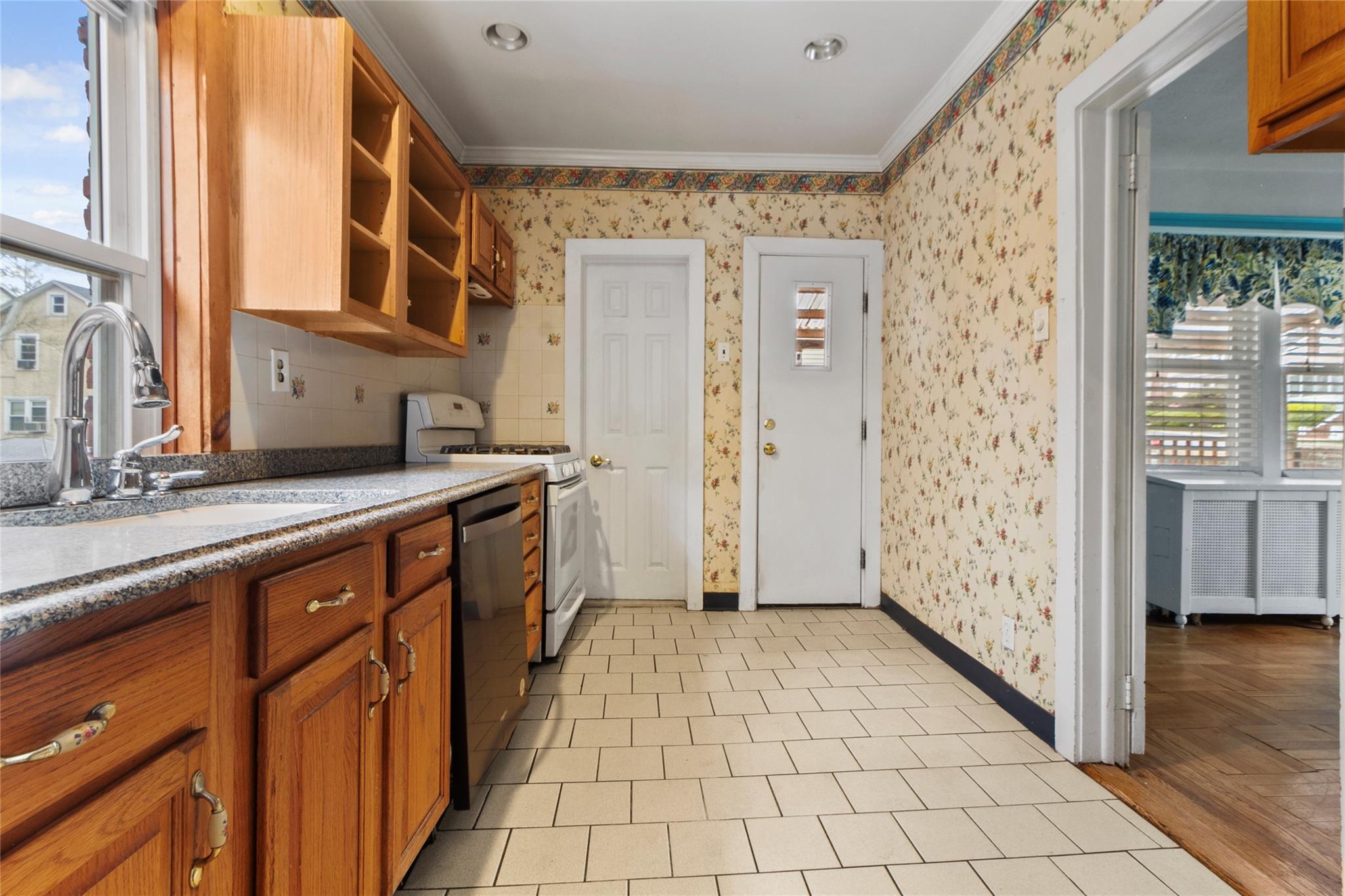 Single Family Boone  Westchester County, NY 10704, MLS-847004-10