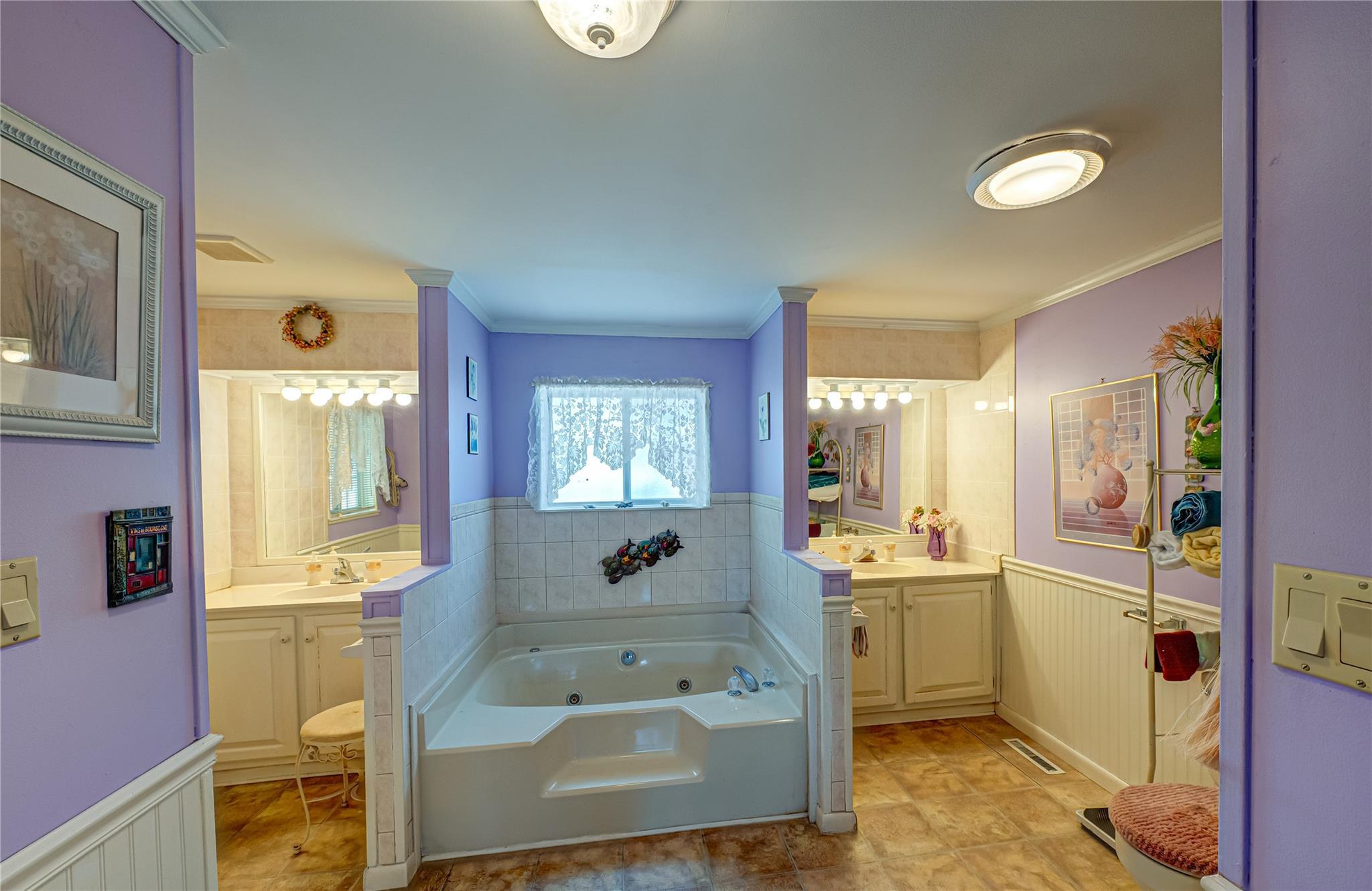 Single Family Middle  Suffolk County, NY 11933, MLS-847031-18