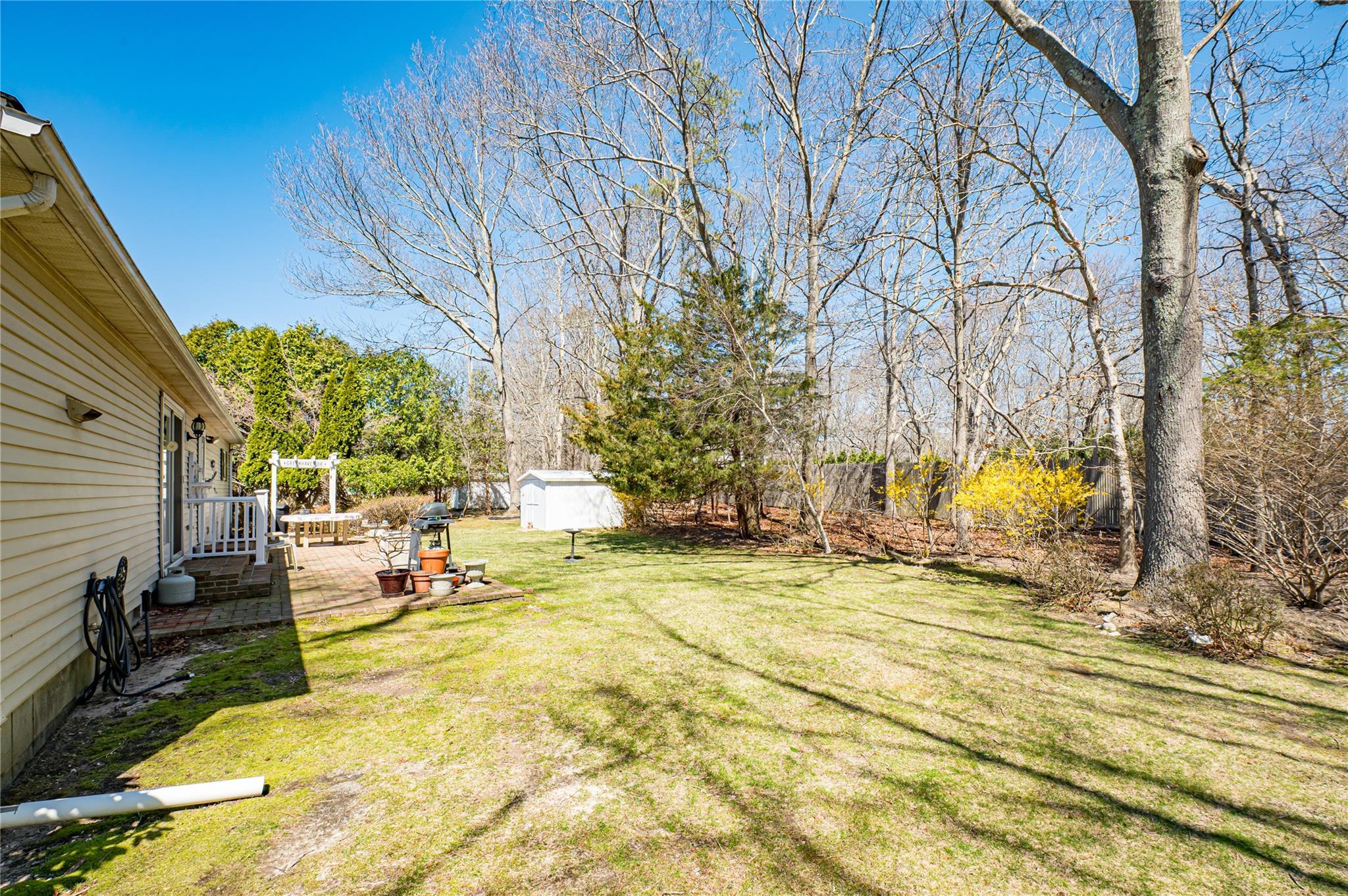 Single Family Middle  Suffolk County, NY 11933, MLS-847031-25