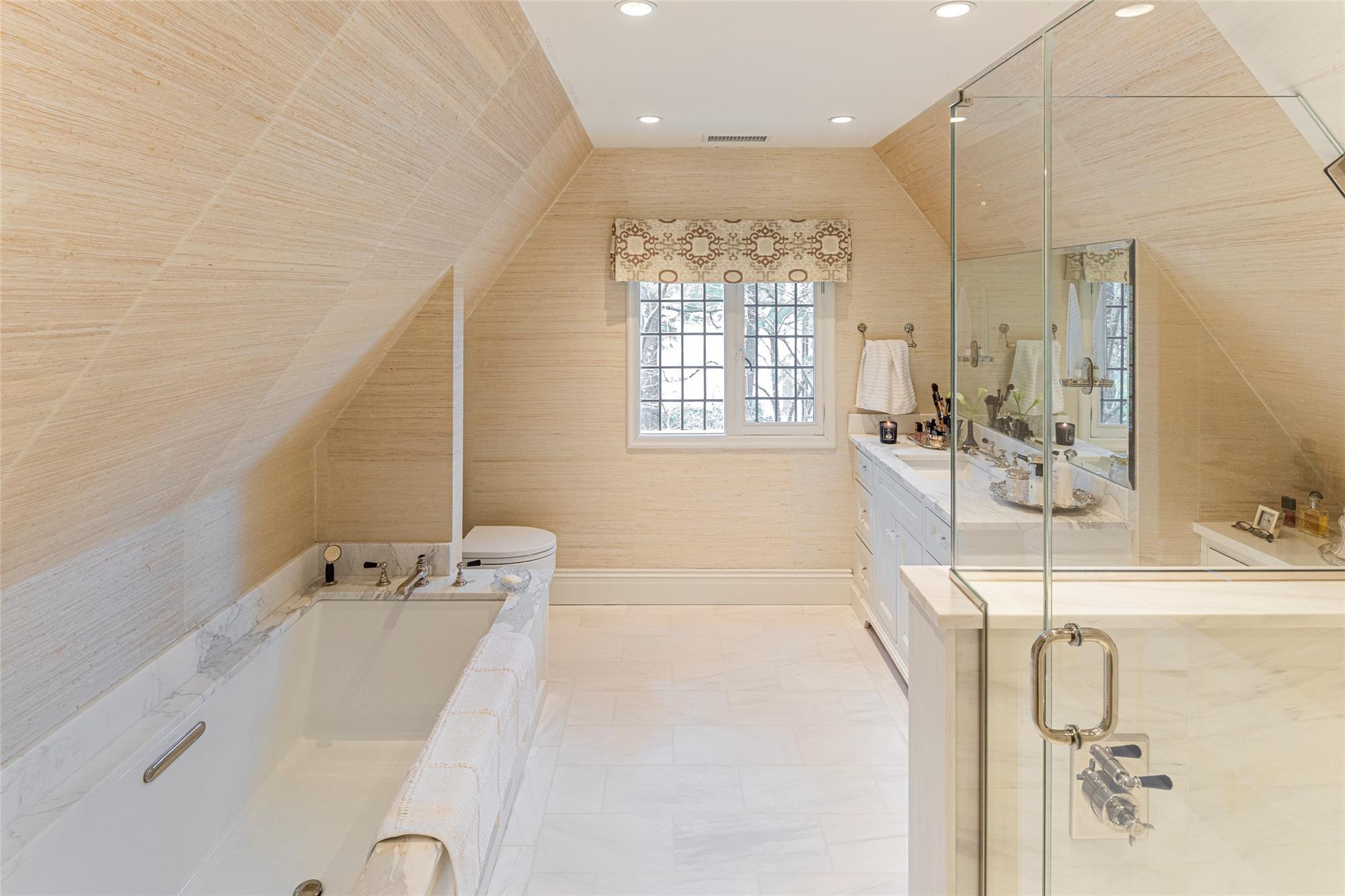 Single Family Studio  Westchester County, NY 10708, MLS-847035-23
