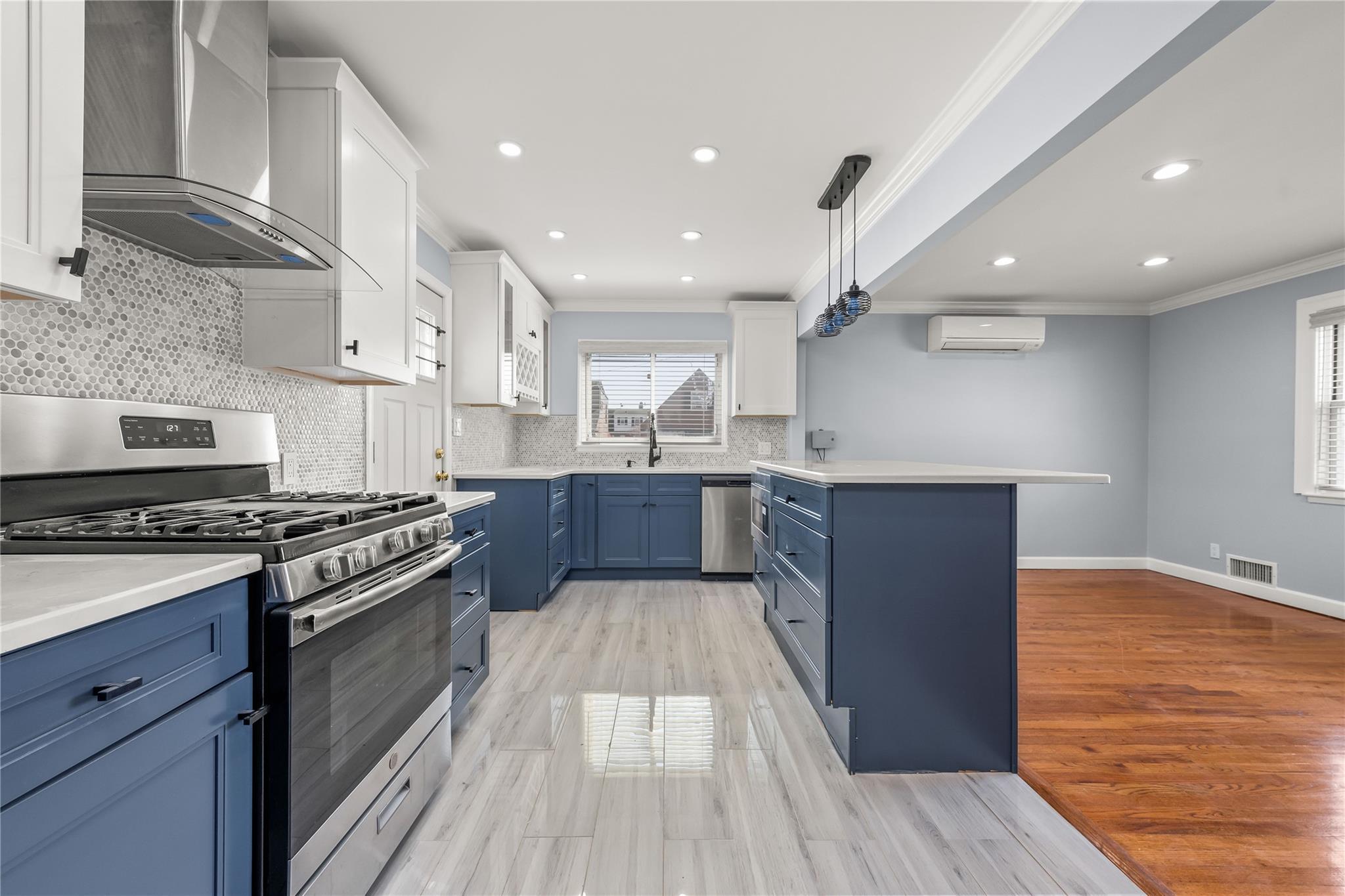 Single Family 154th  Queens, NY 11434, MLS-847036-2