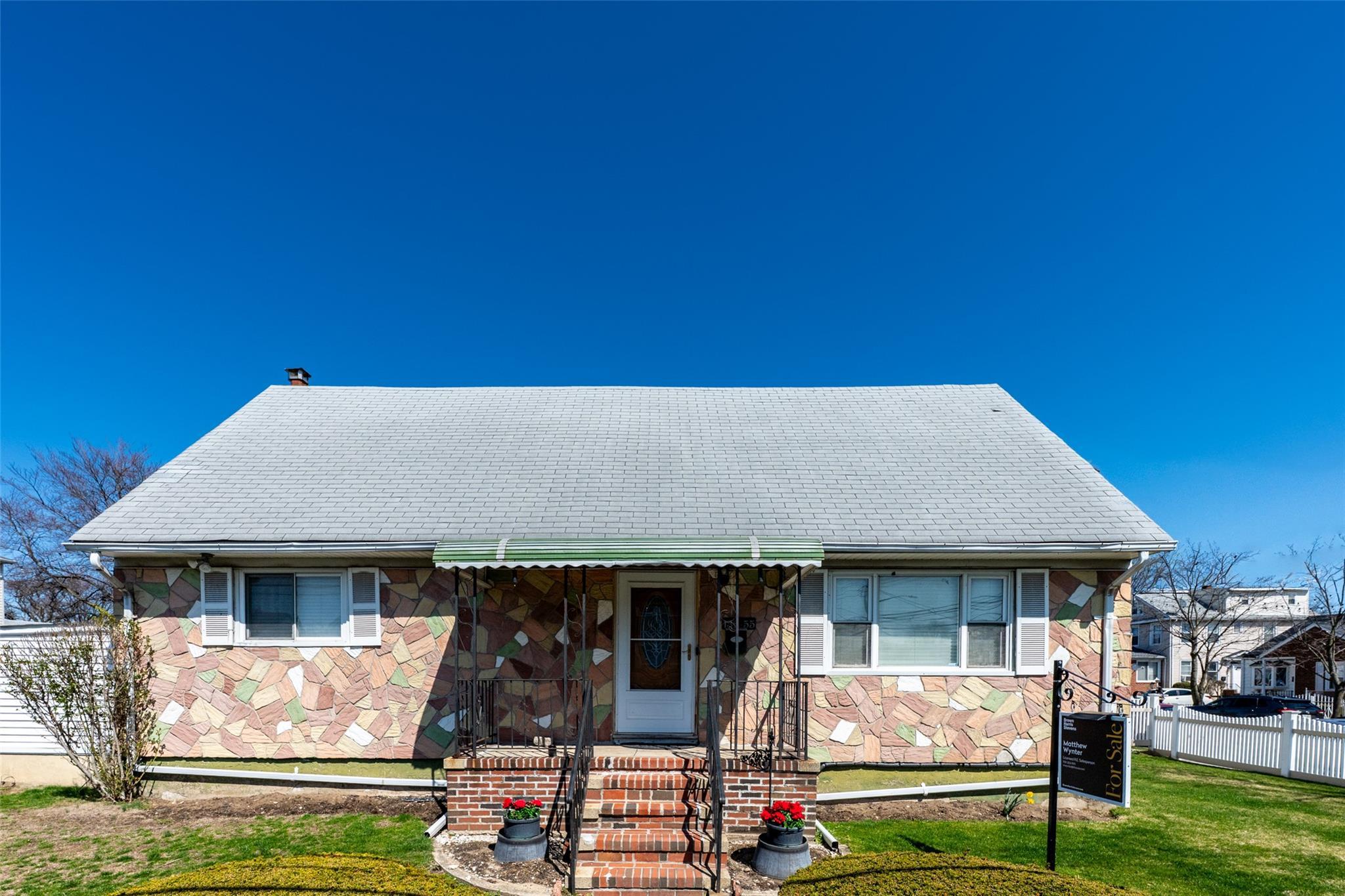 Single Family 154th  Queens, NY 11434, MLS-847036-25