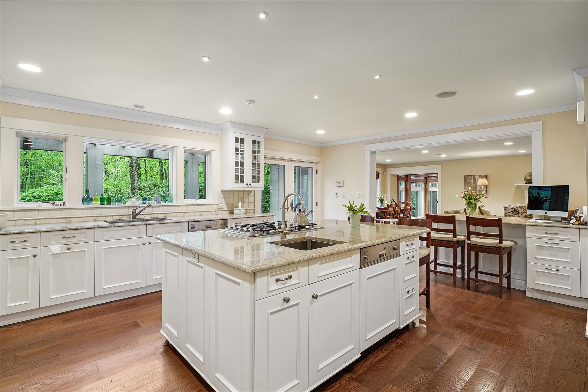 Single Family Eastwoods  Westchester County, NY 10576, MLS-847037-14