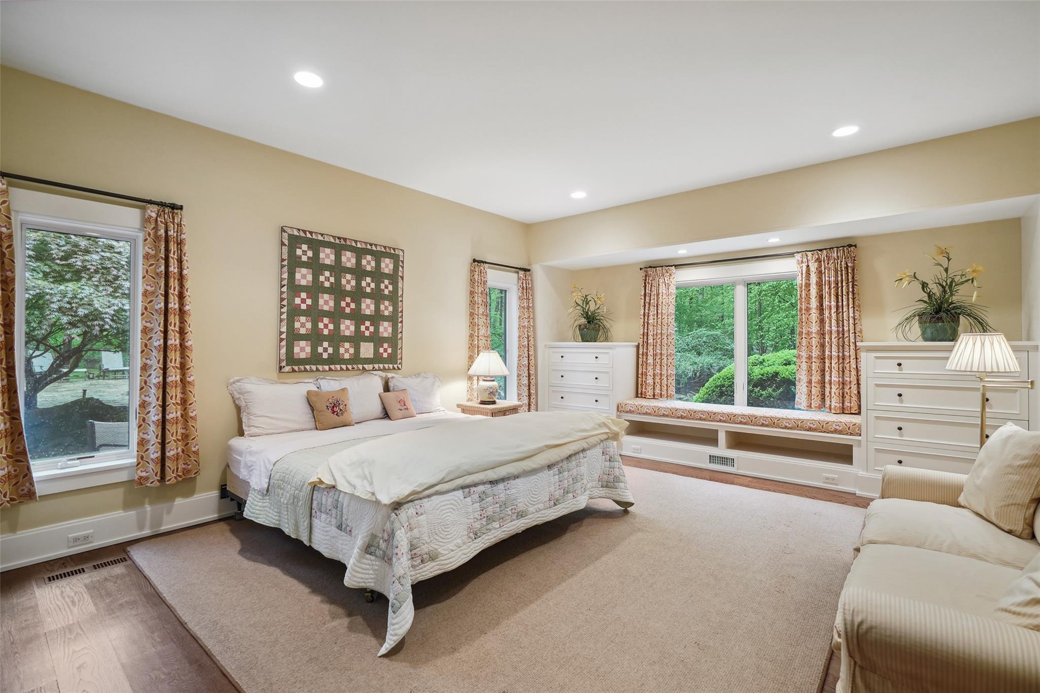 Single Family Eastwoods  Westchester County, NY 10576, MLS-847037-22