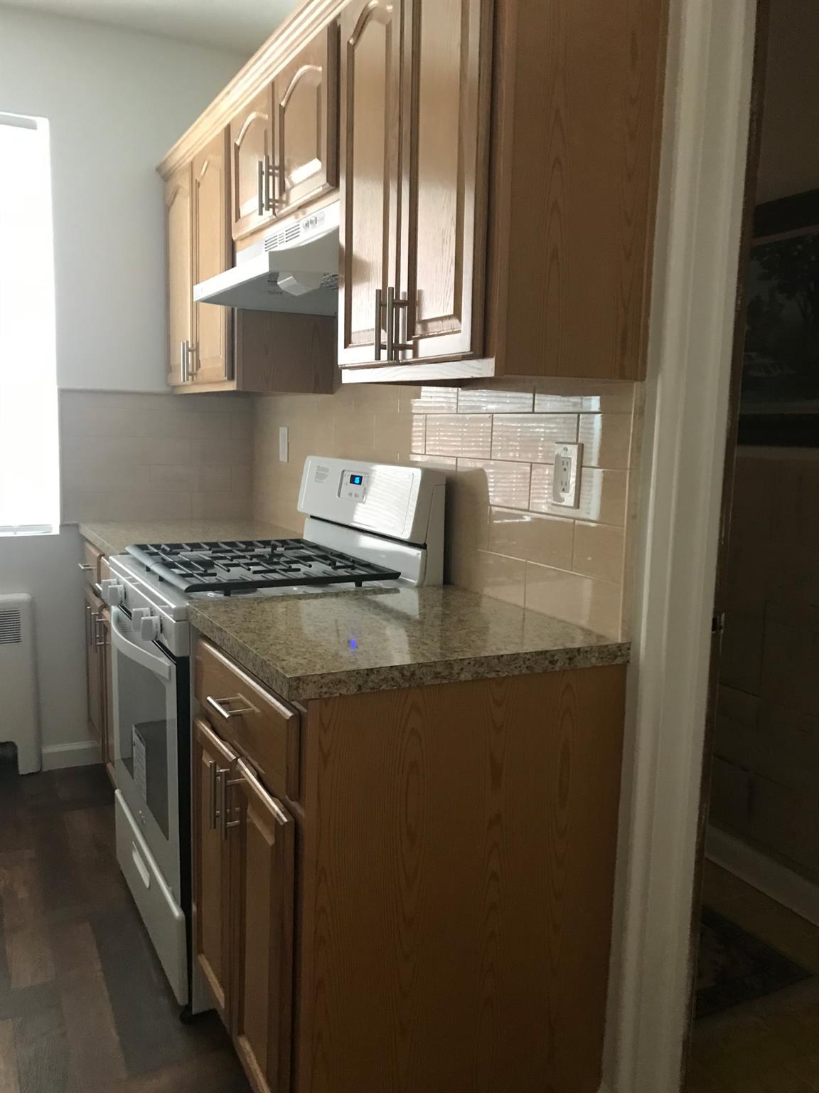 Apartment Neill  Bronx, NY 10462, MLS-847039-2