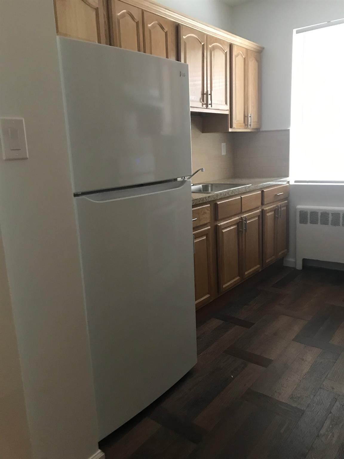 Apartment Neill  Bronx, NY 10462, MLS-847039-3