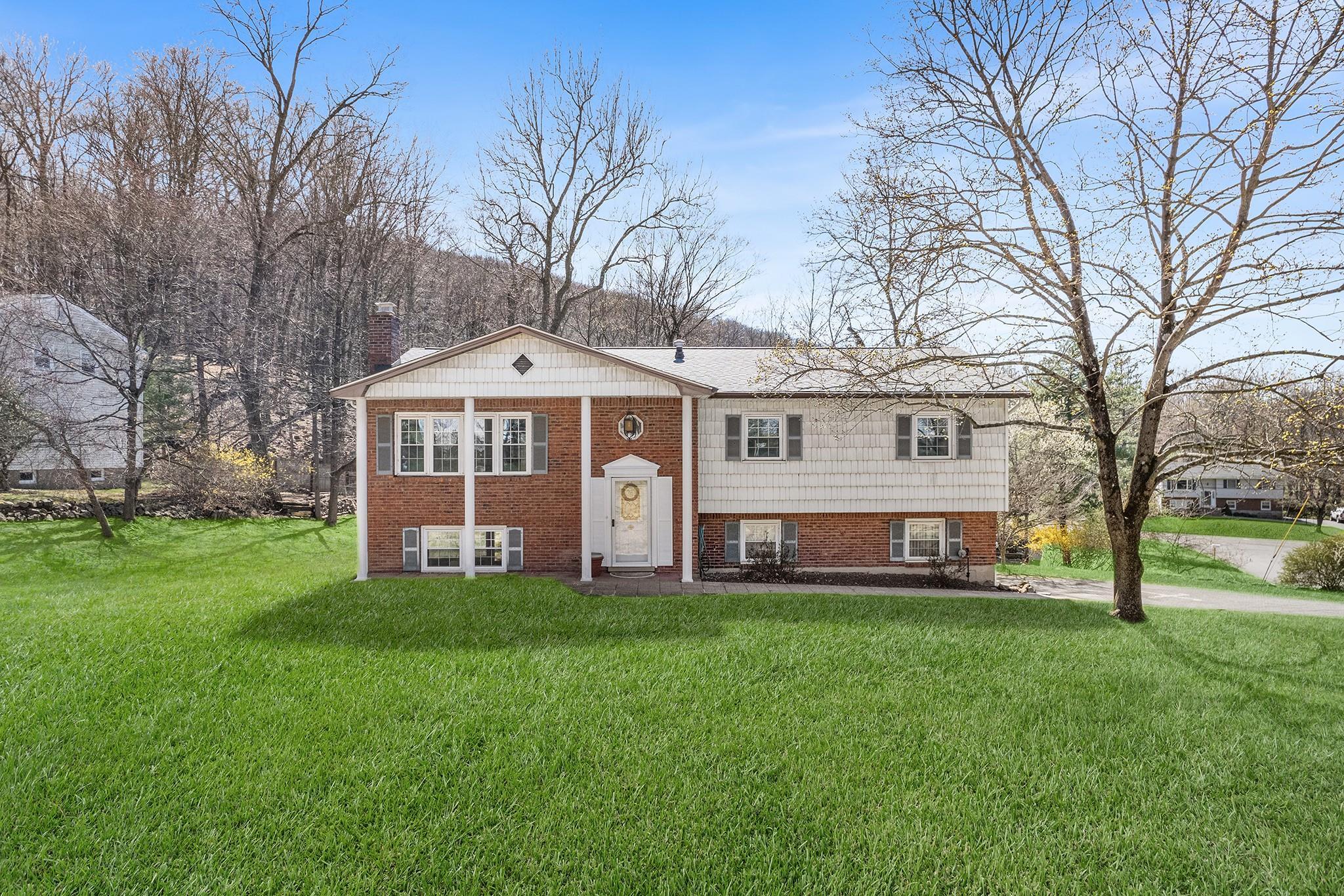 Single Family Mica  Rockland County, NY 10989, MLS-847055-2
