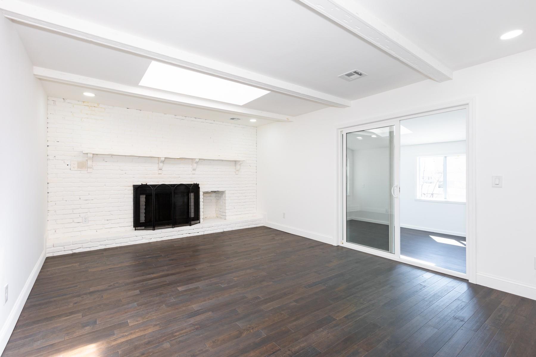 Single Family Melody  Suffolk County, NY 11701, MLS-847094-21