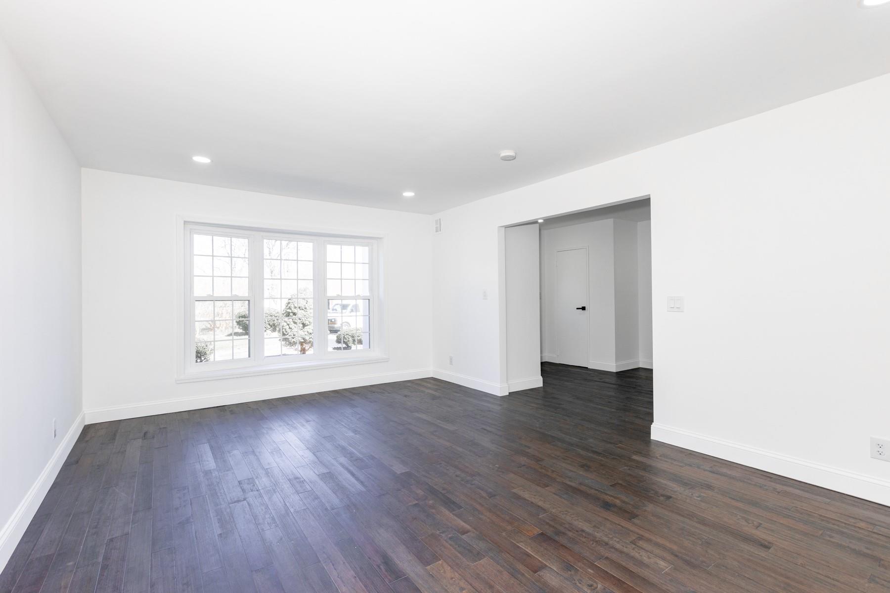 Single Family Melody  Suffolk County, NY 11701, MLS-847094-5