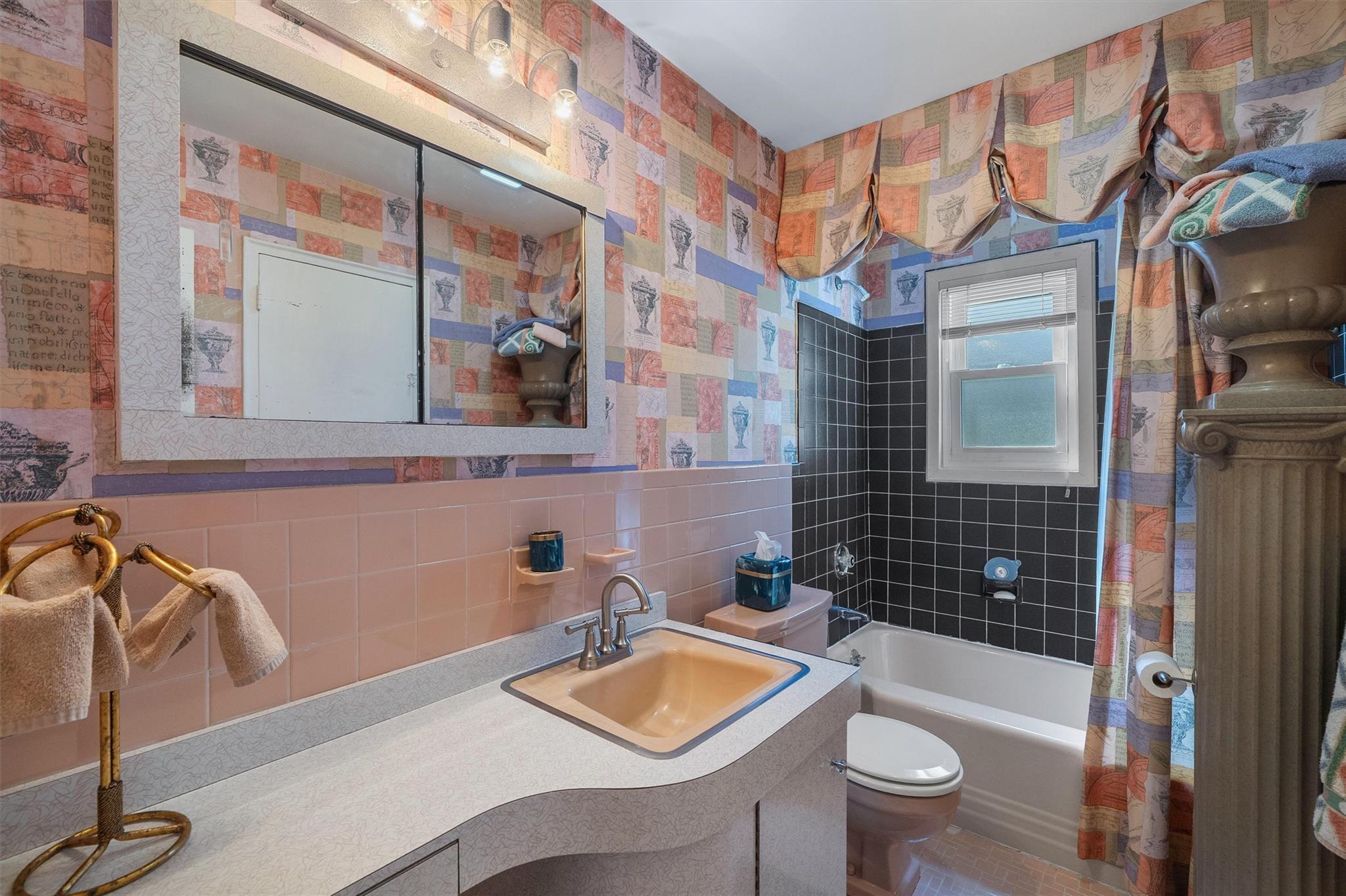 Single Family Pinewood  Westchester County, NY 10530, MLS-847117-23