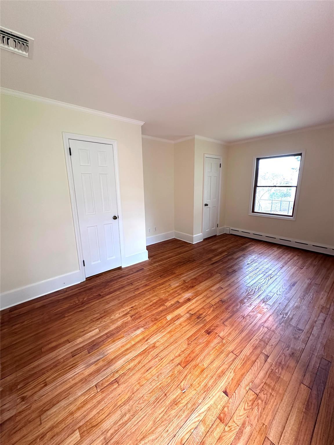 Single Family Crestwood  Suffolk County, NY 11746, MLS-847127-13