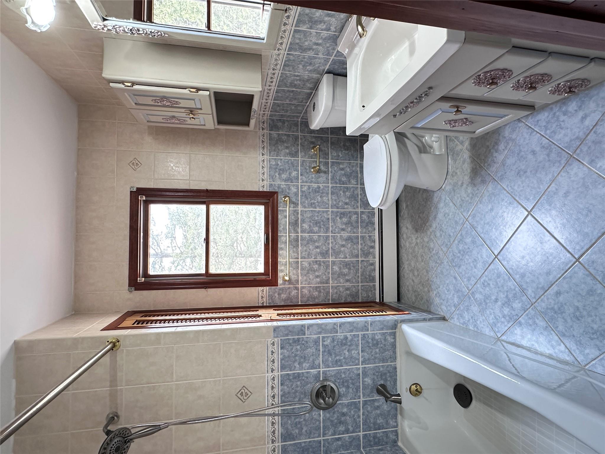 Single Family Crestwood  Suffolk County, NY 11746, MLS-847127-15
