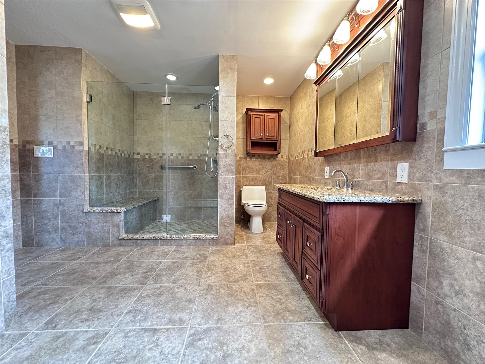 Single Family Crestwood  Suffolk County, NY 11746, MLS-847127-18