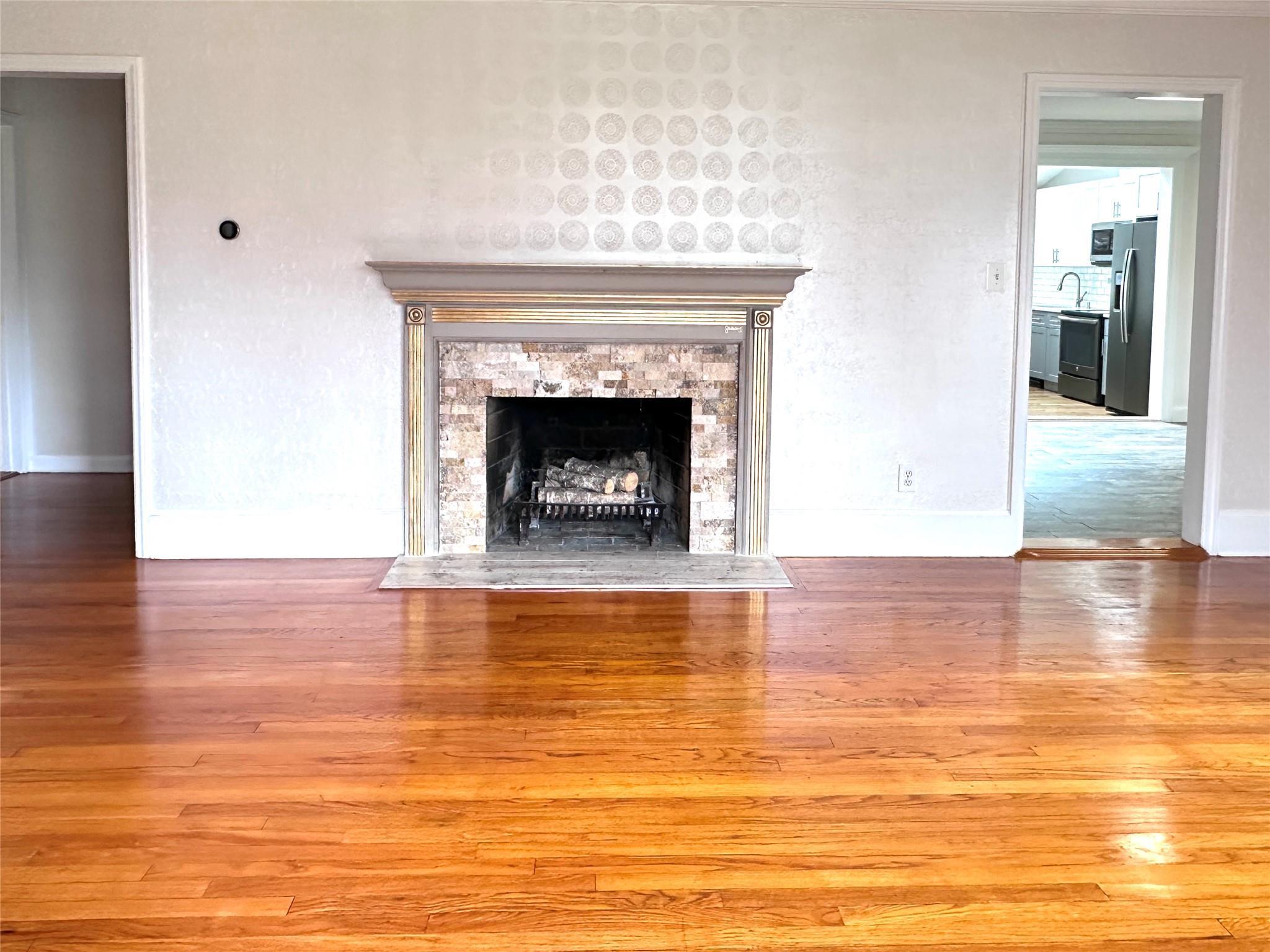 Single Family Crestwood  Suffolk County, NY 11746, MLS-847127-3