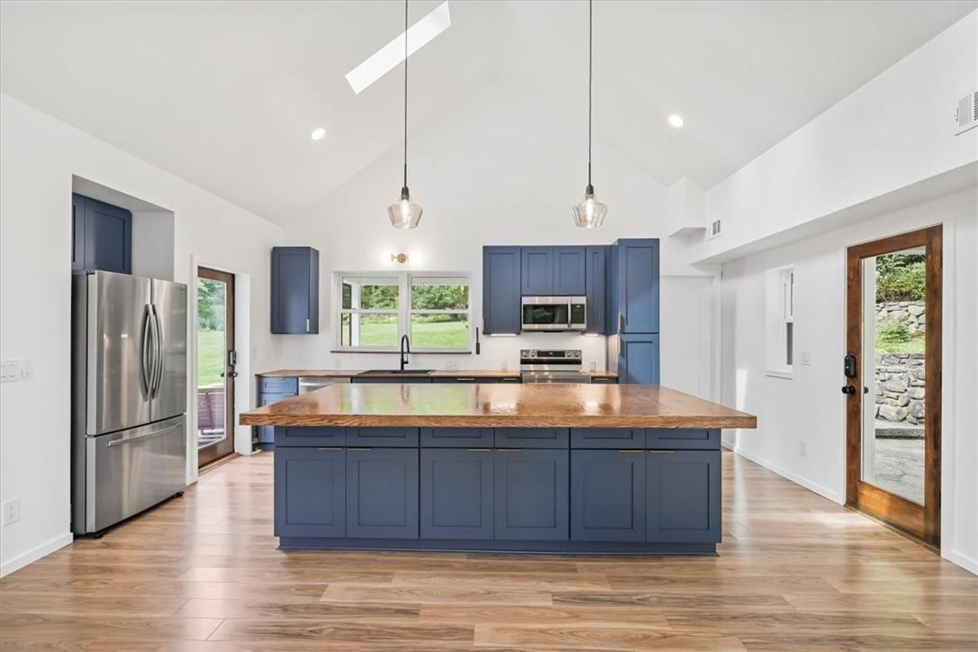 Single Family Lincoln  Westchester County, NY 10520, MLS-847134-5