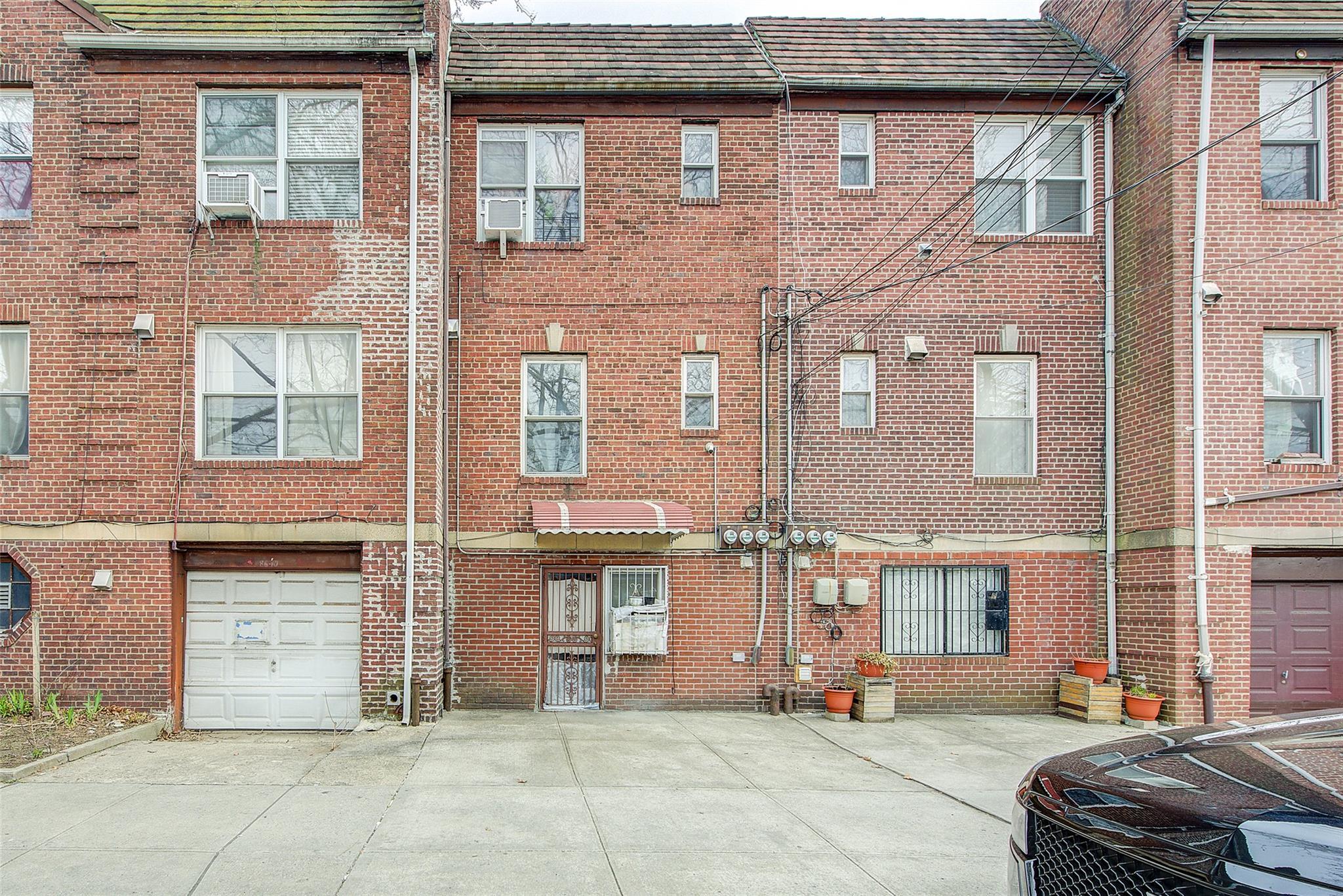 Single Family 63rd  Queens, NY 11374, MLS-847140-31