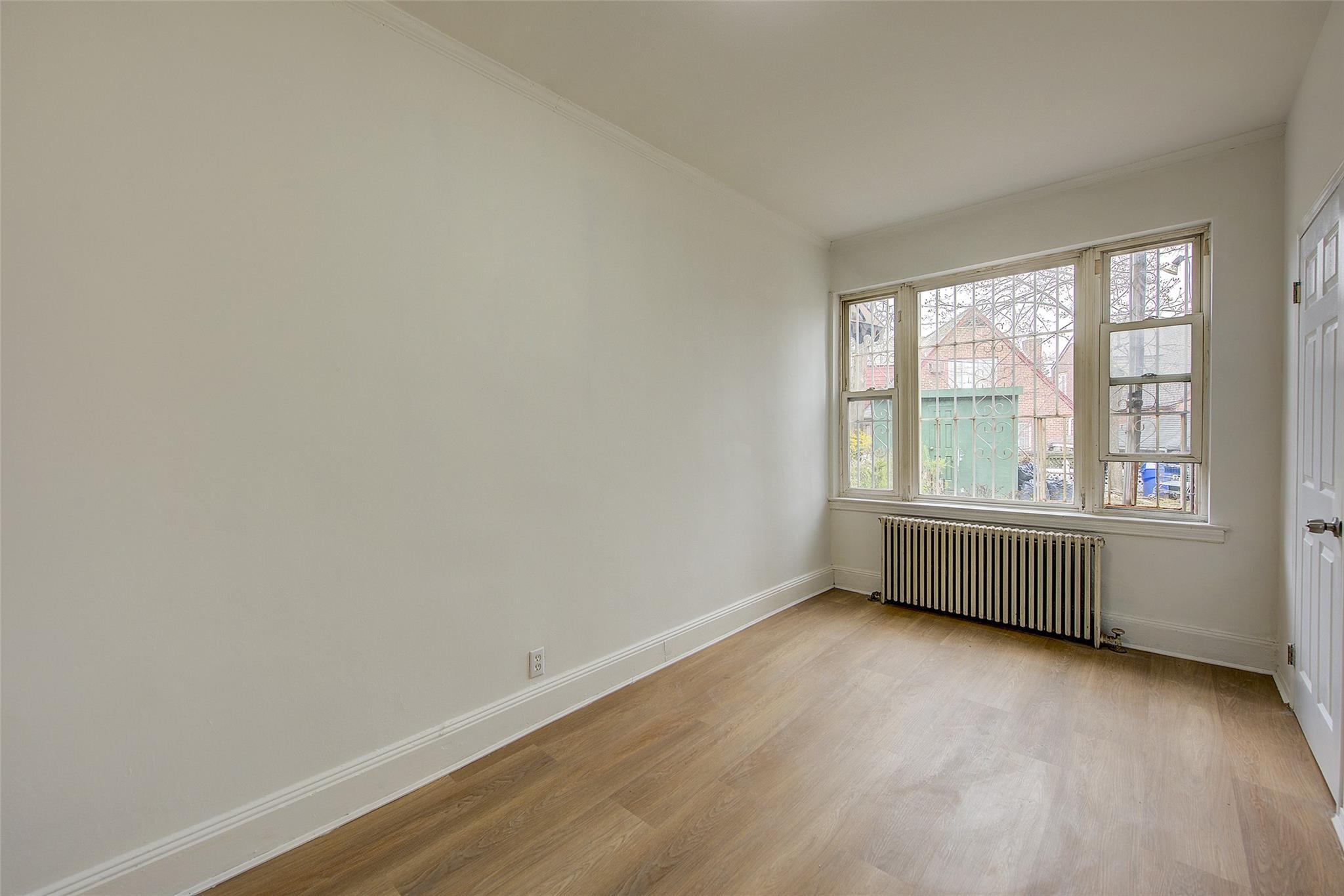 Single Family 63rd  Queens, NY 11374, MLS-847140-4