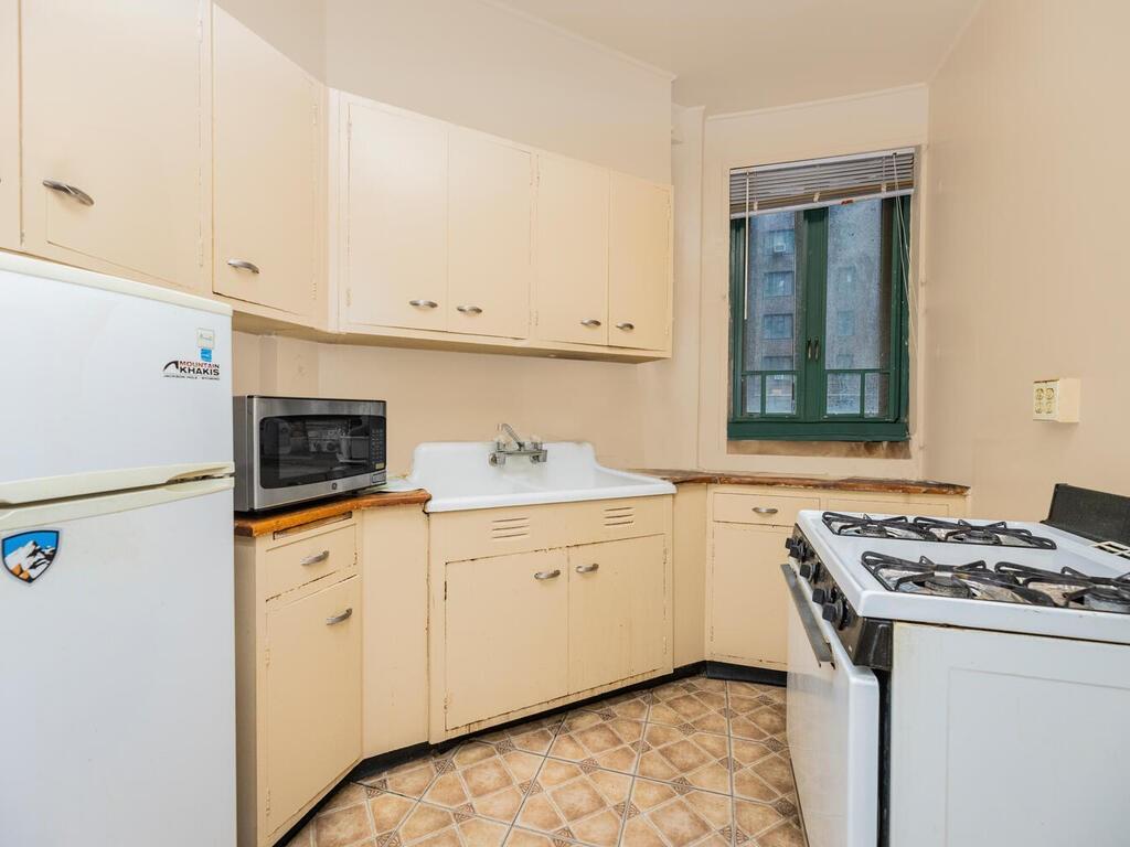 Condo Metropolitan  Bronx, NY 10462, MLS-847151-7