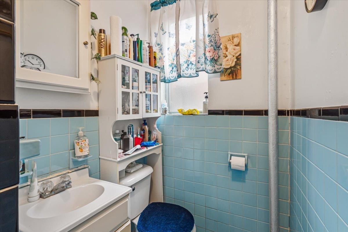 Single Family Hegeman  Brooklyn, NY 11207, MLS-847202-17