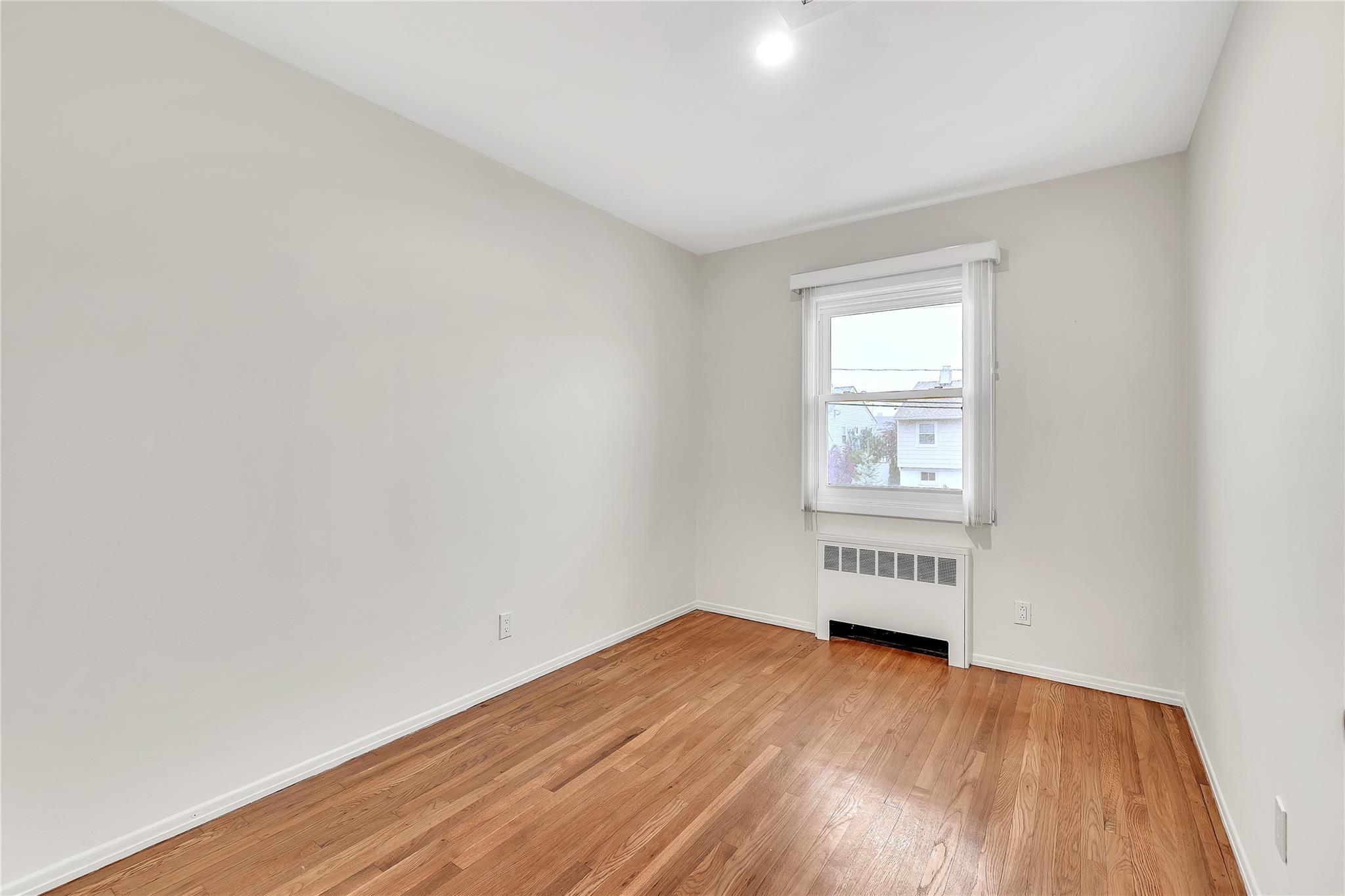 Single Family 2nd  Nassau County, NY 11520, MLS-847203-12