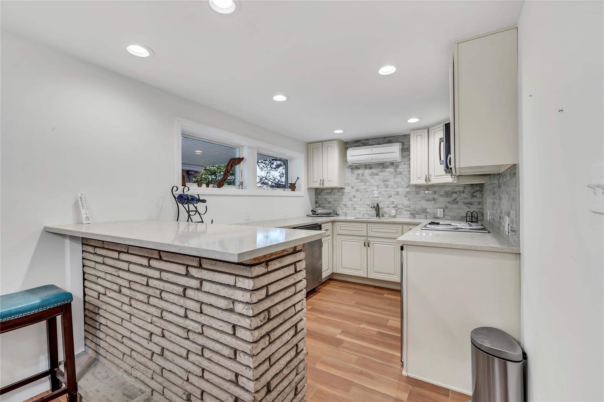 Single Family 2nd  Nassau County, NY 11520, MLS-847203-27