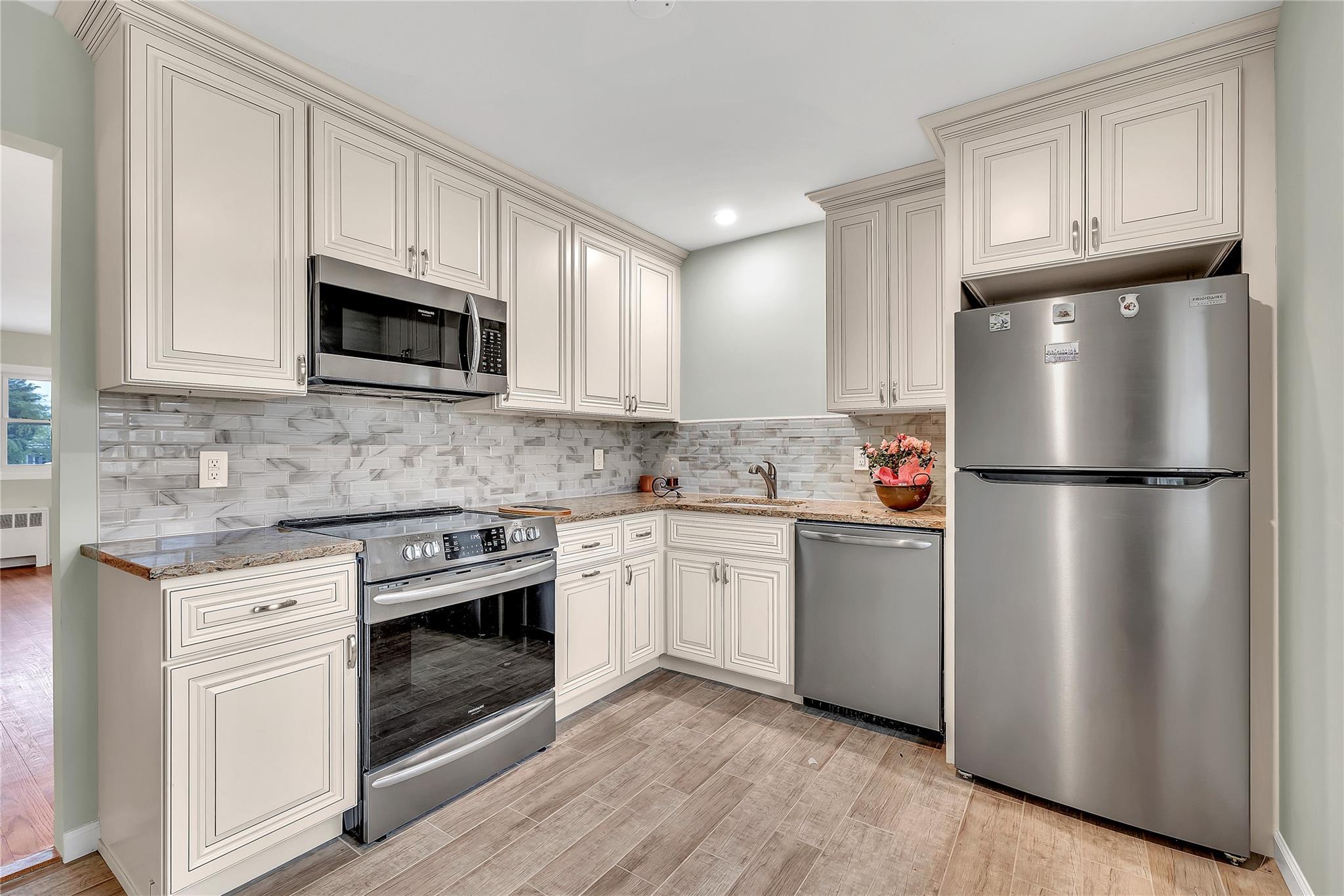 Single Family 2nd  Nassau County, NY 11520, MLS-847203-8