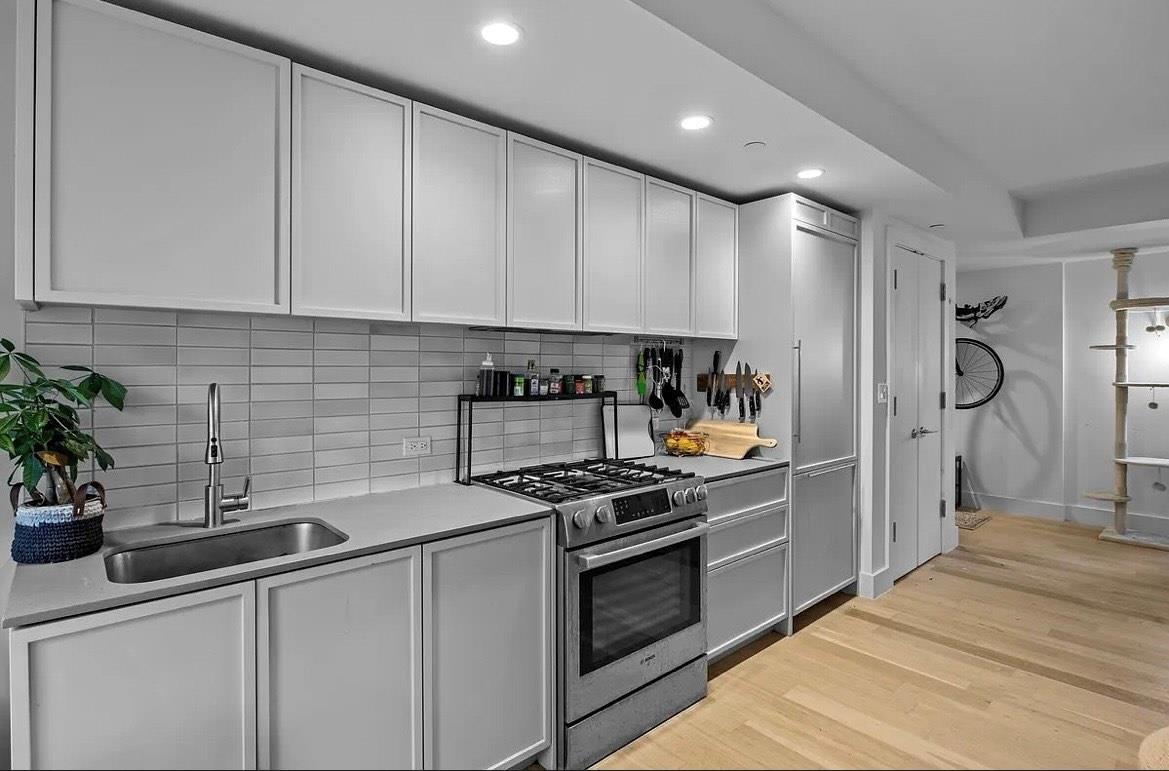 Condo Montgomery  Brooklyn, NY 11225, MLS-847227-6