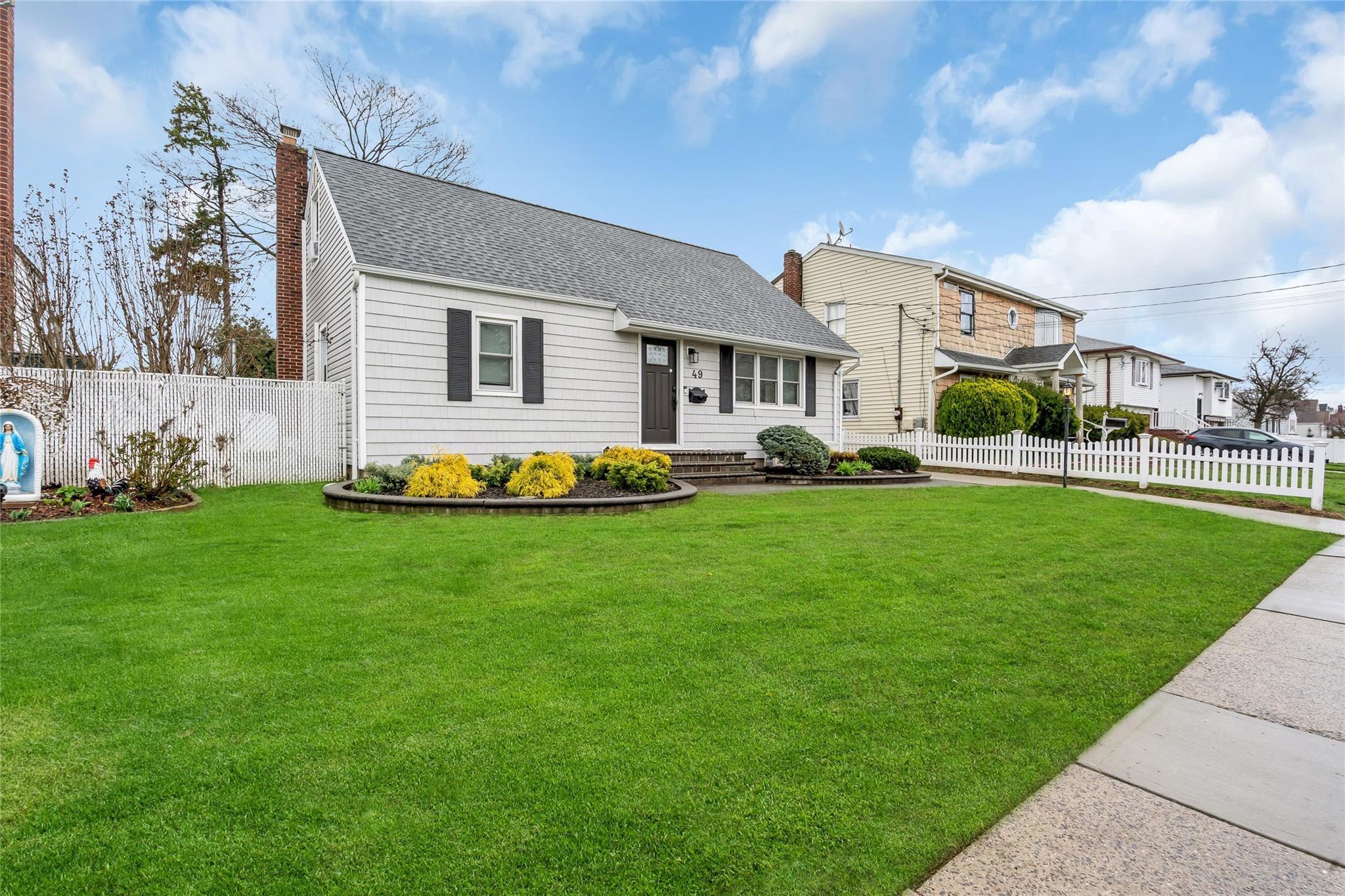 Single Family Marvin  Nassau County, NY 11553, MLS-847279-2