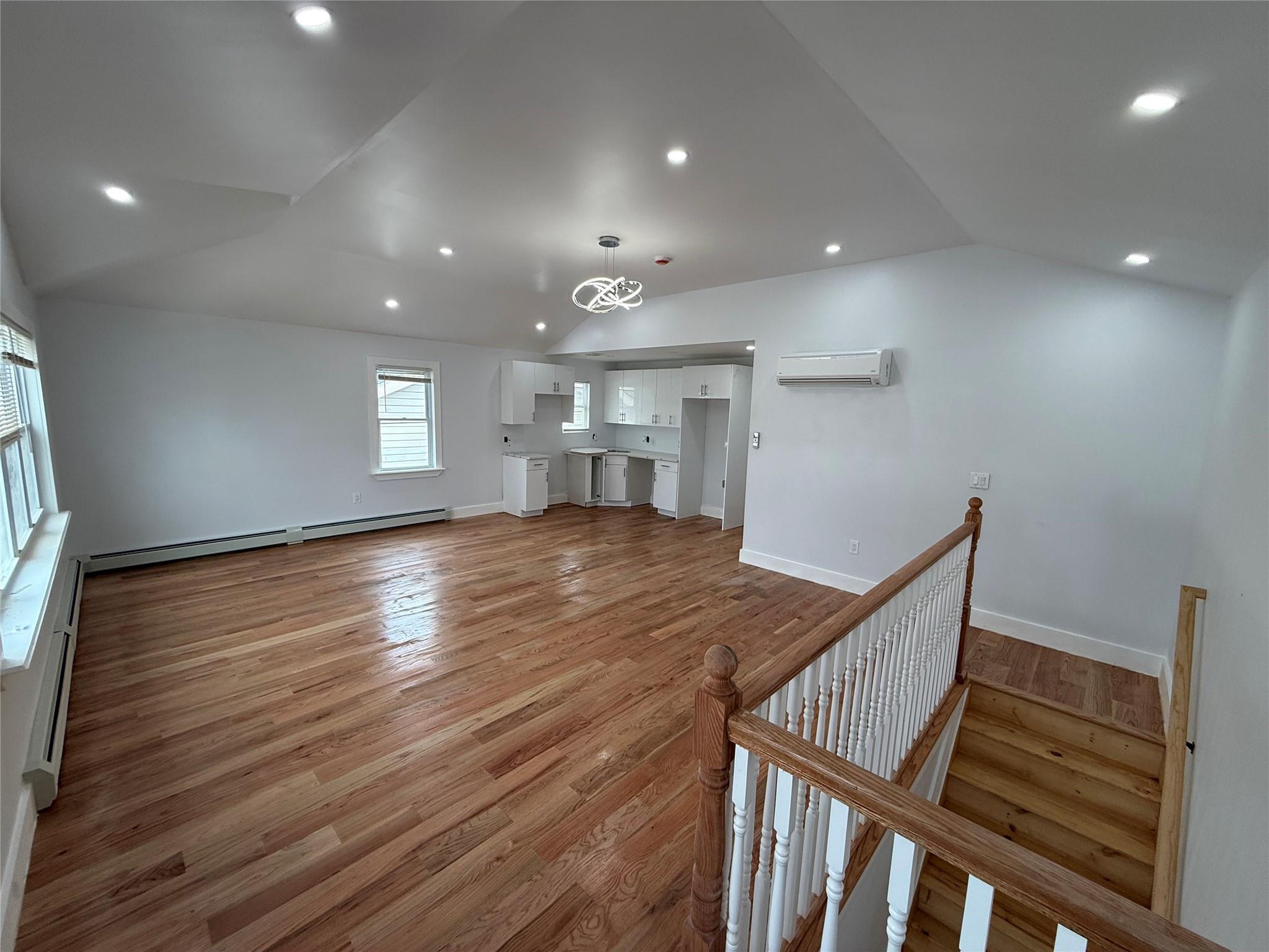 Single Family Murdock  Bronx, NY 10466, MLS-847315-19