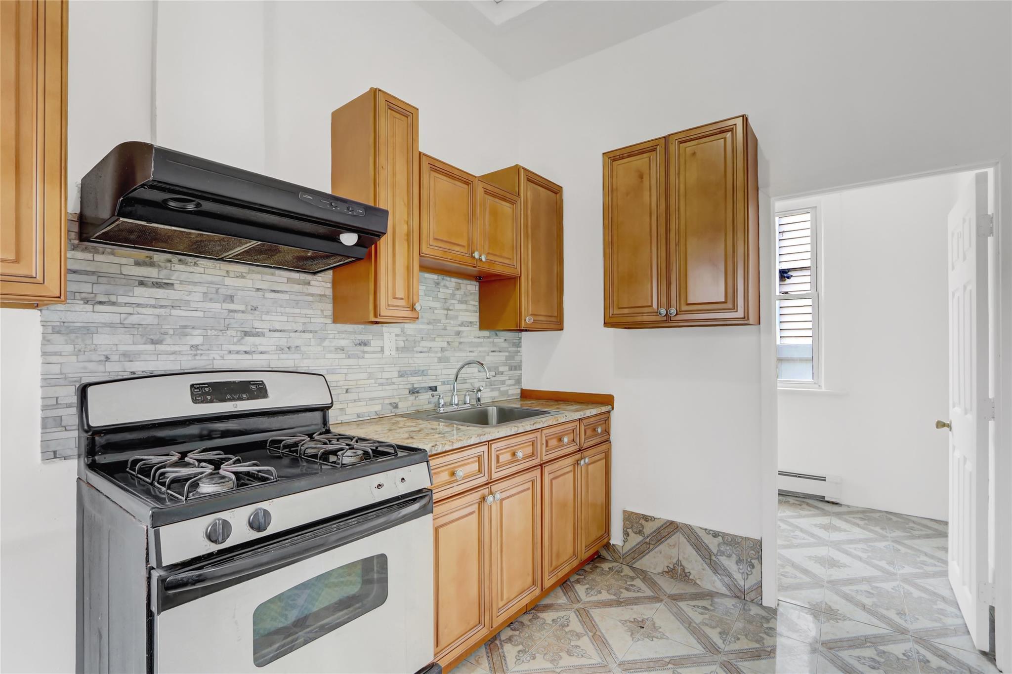 Single Family Hewlett  Nassau County, NY 11550, MLS-847316-7