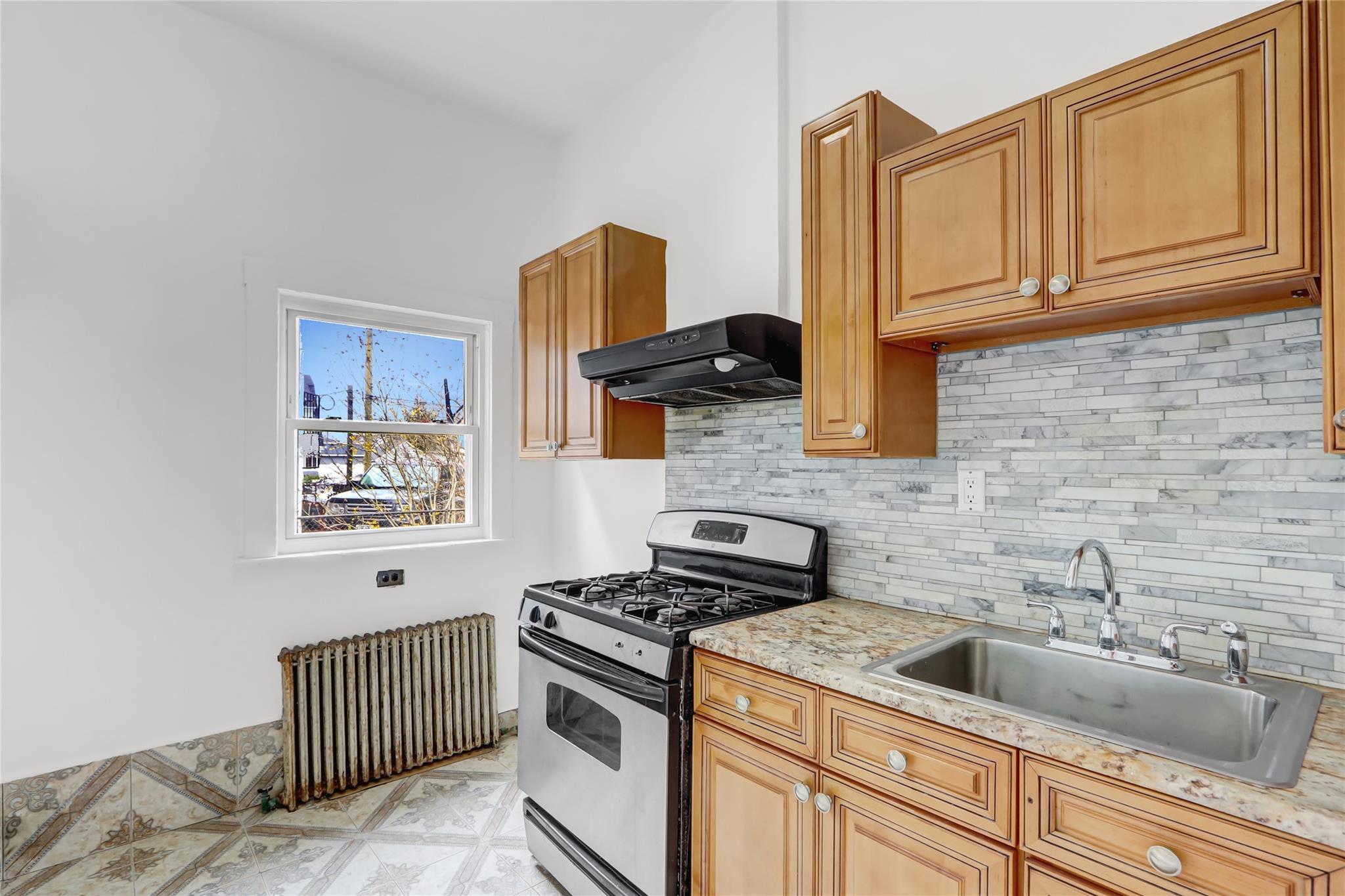 Single Family Hewlett  Nassau County, NY 11550, MLS-847316-8