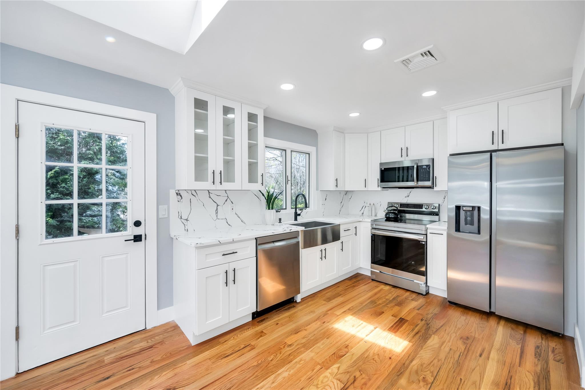 Single Family Huckleberry  Nassau County, NY 11771, MLS-847322-10