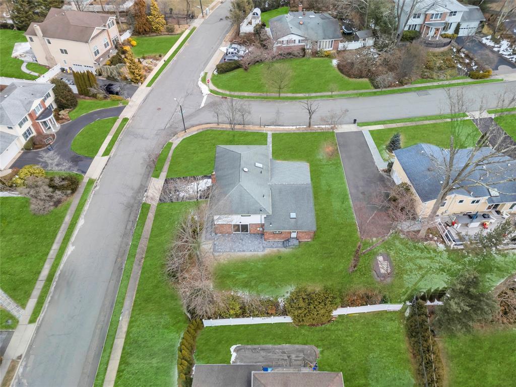 Single Family Huckleberry  Nassau County, NY 11771, MLS-847322-2