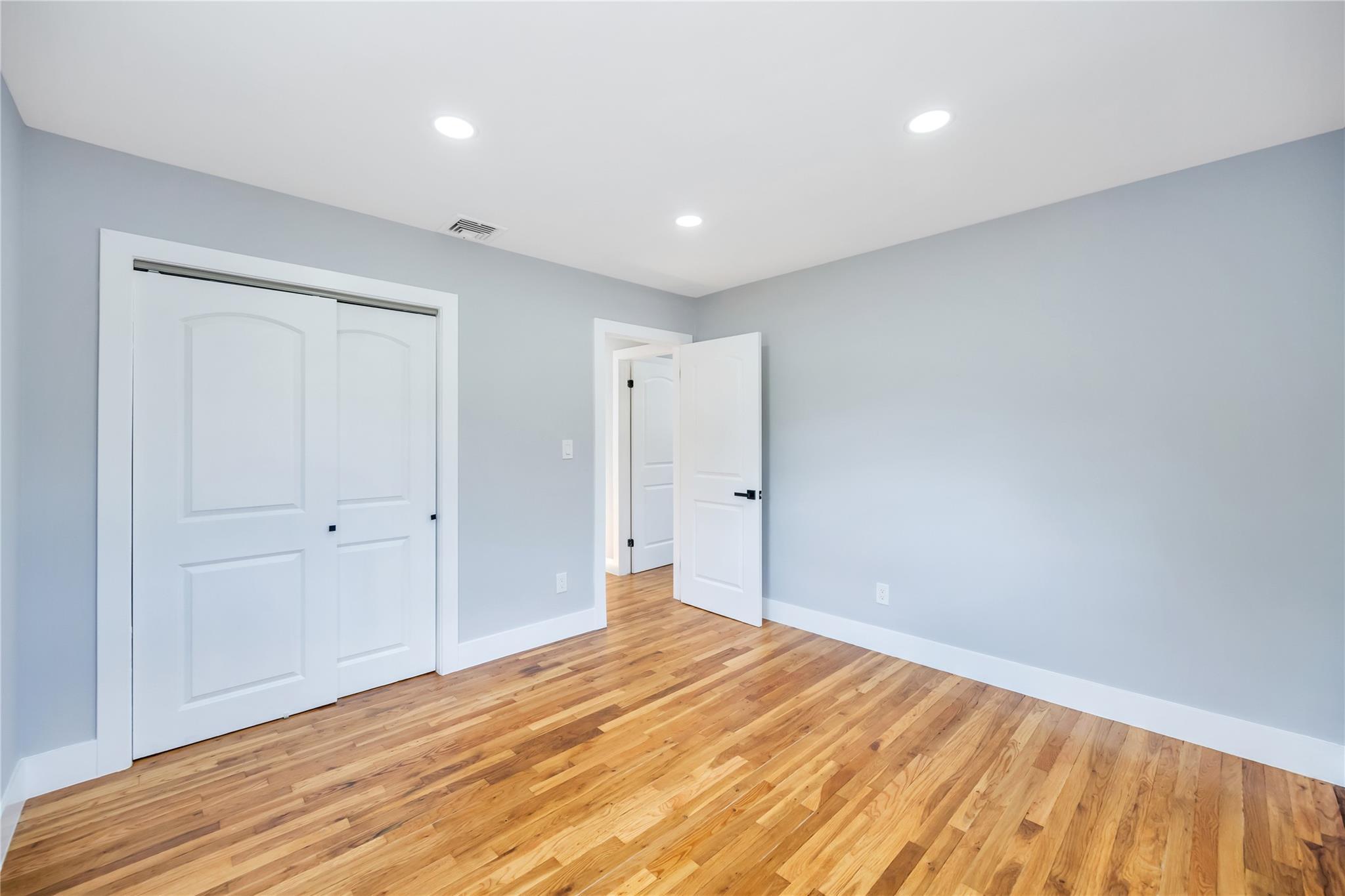 Single Family Huckleberry  Nassau County, NY 11771, MLS-847322-21