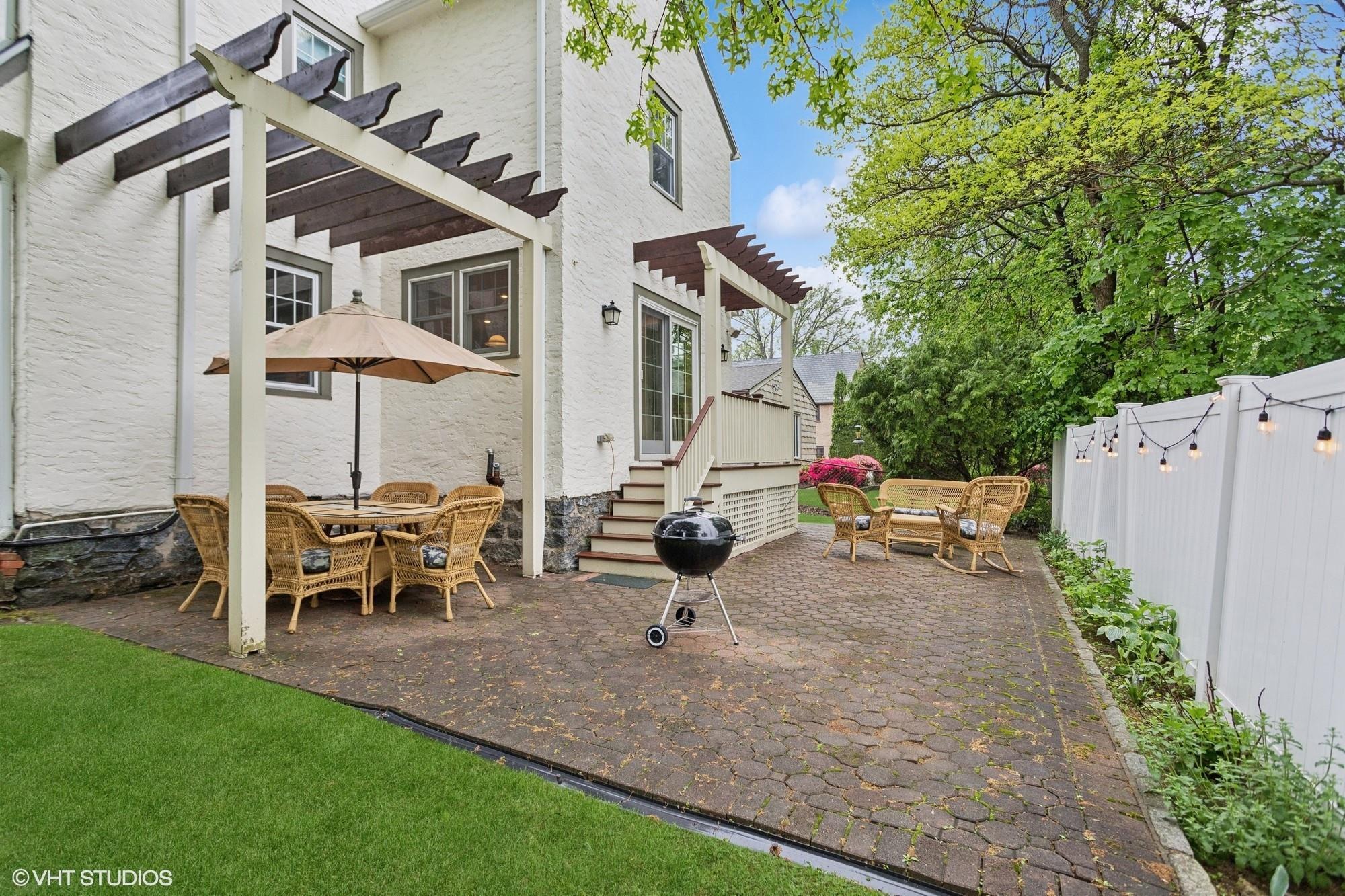 Single Family Hillcrest  Westchester County, NY 10538, MLS-847342-33