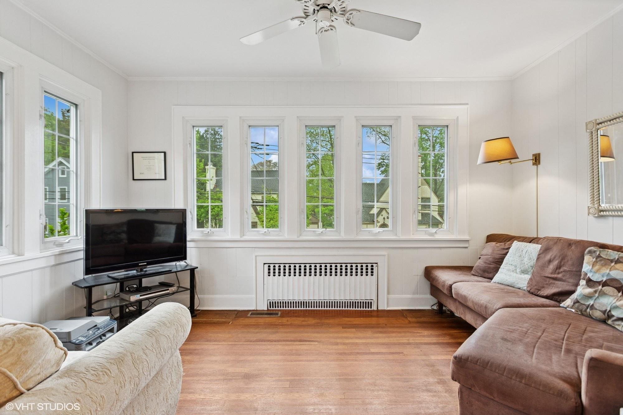 Single Family Hillcrest  Westchester County, NY 10538, MLS-847342-4